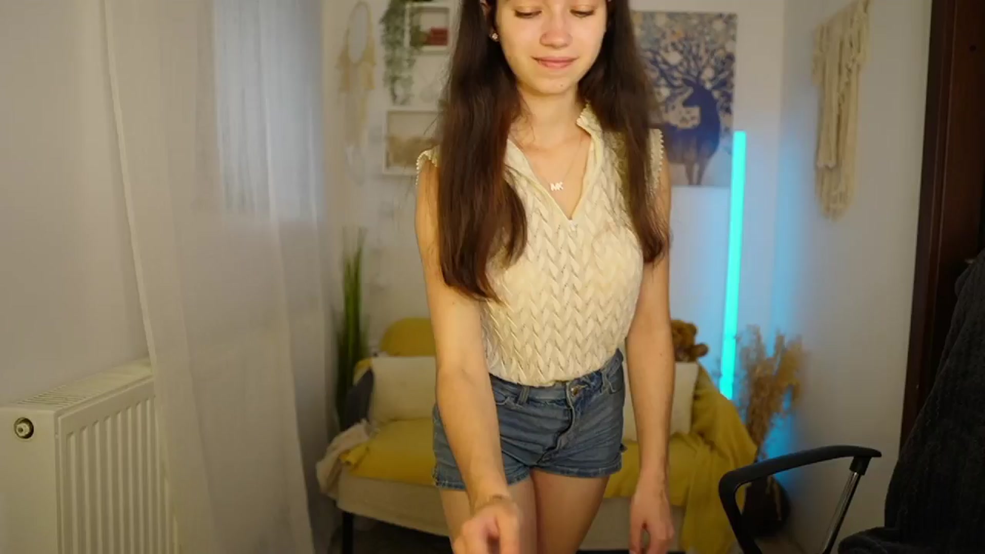 Gallery image thumbnail from Gia_Paige18's myfreecams stream on, 06/16/2024, 08:47 image 5 of 20