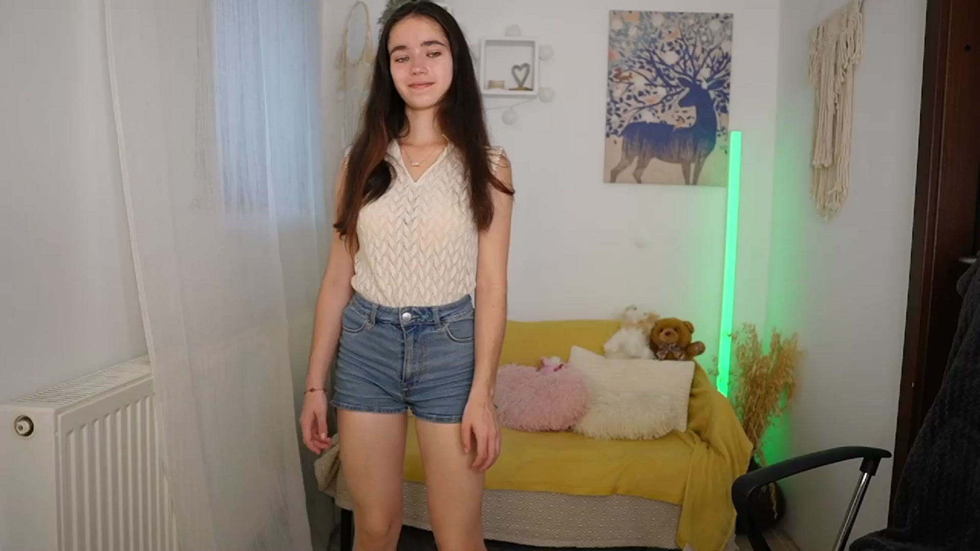 Gallery image thumbnail from Gia_Paige18's myfreecams stream on, 06/16/2024, 08:47 image 13 of 20