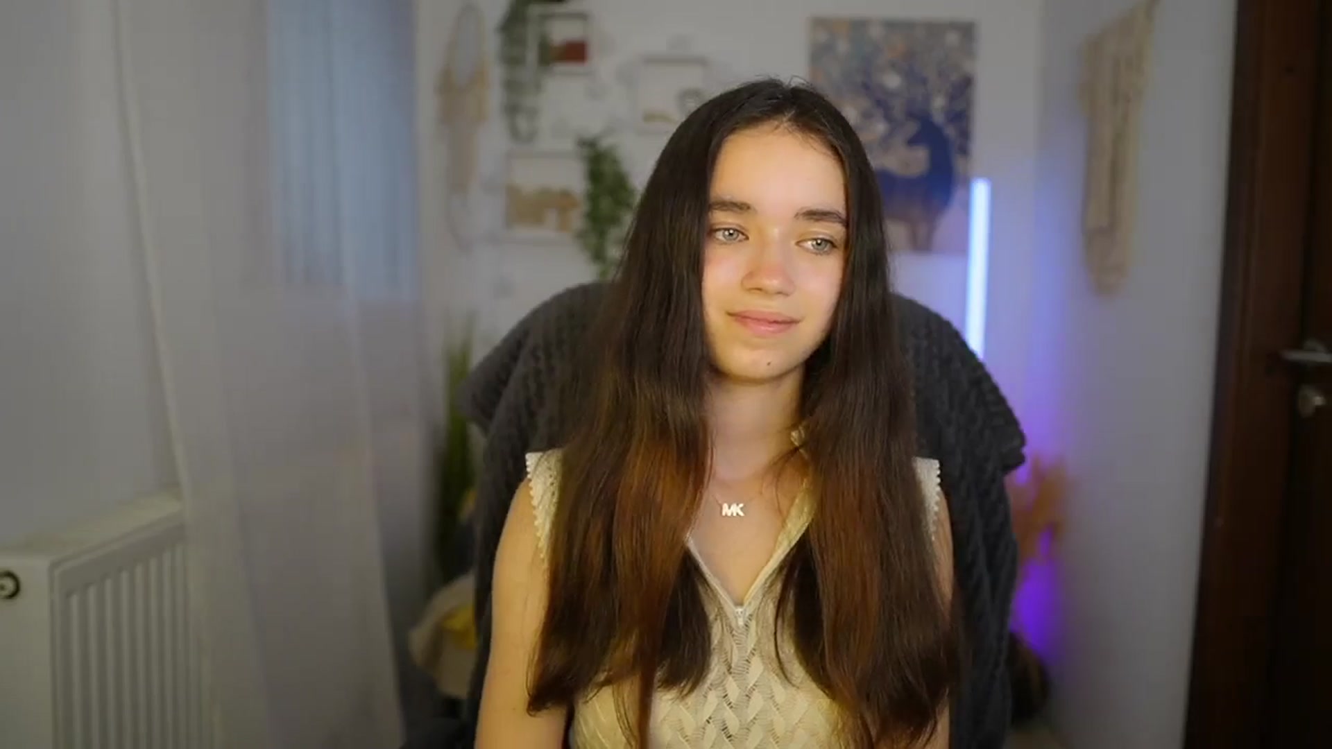 Gallery image thumbnail from Gia_Paige18's myfreecams stream on, 06/16/2024, 16:58 image 10 of 20