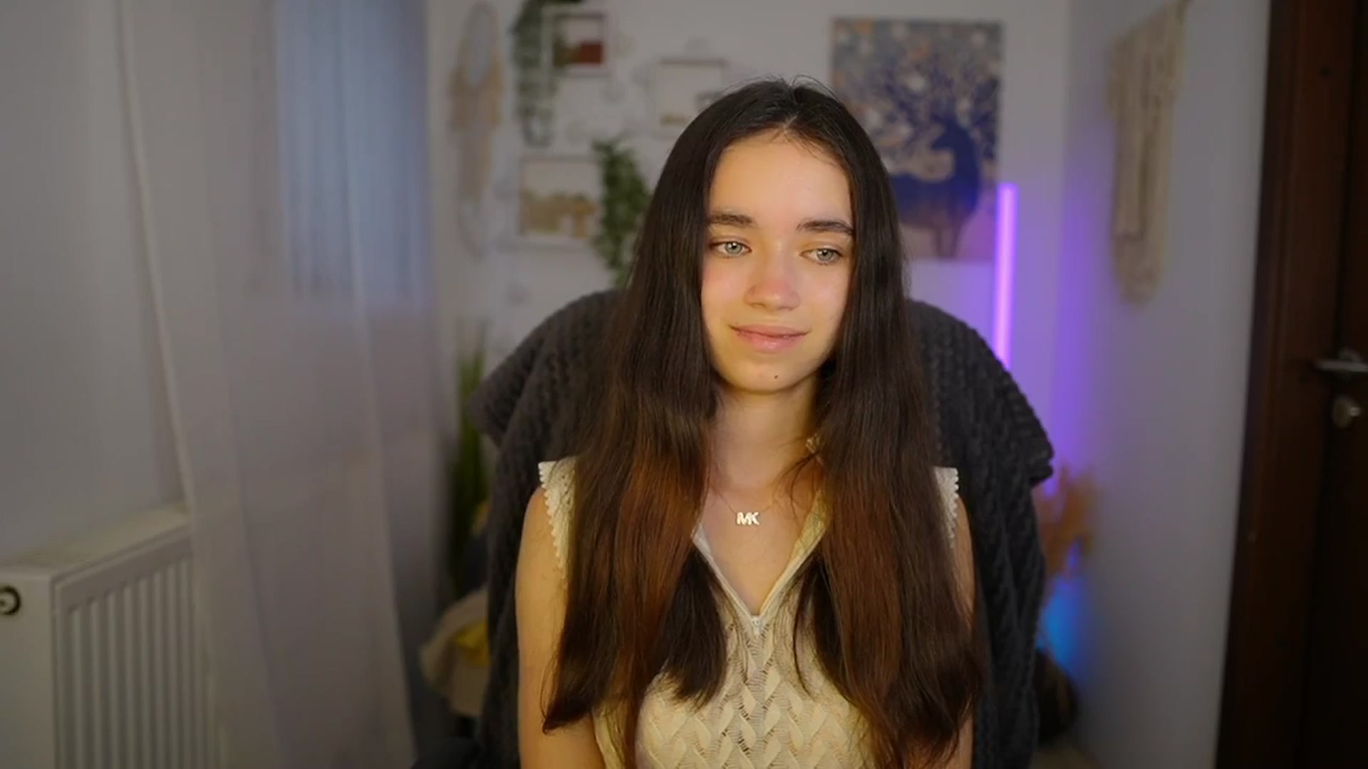 Gallery image thumbnail from Gia_Paige18's myfreecams stream on, 06/16/2024, 16:58 image 9 of 20