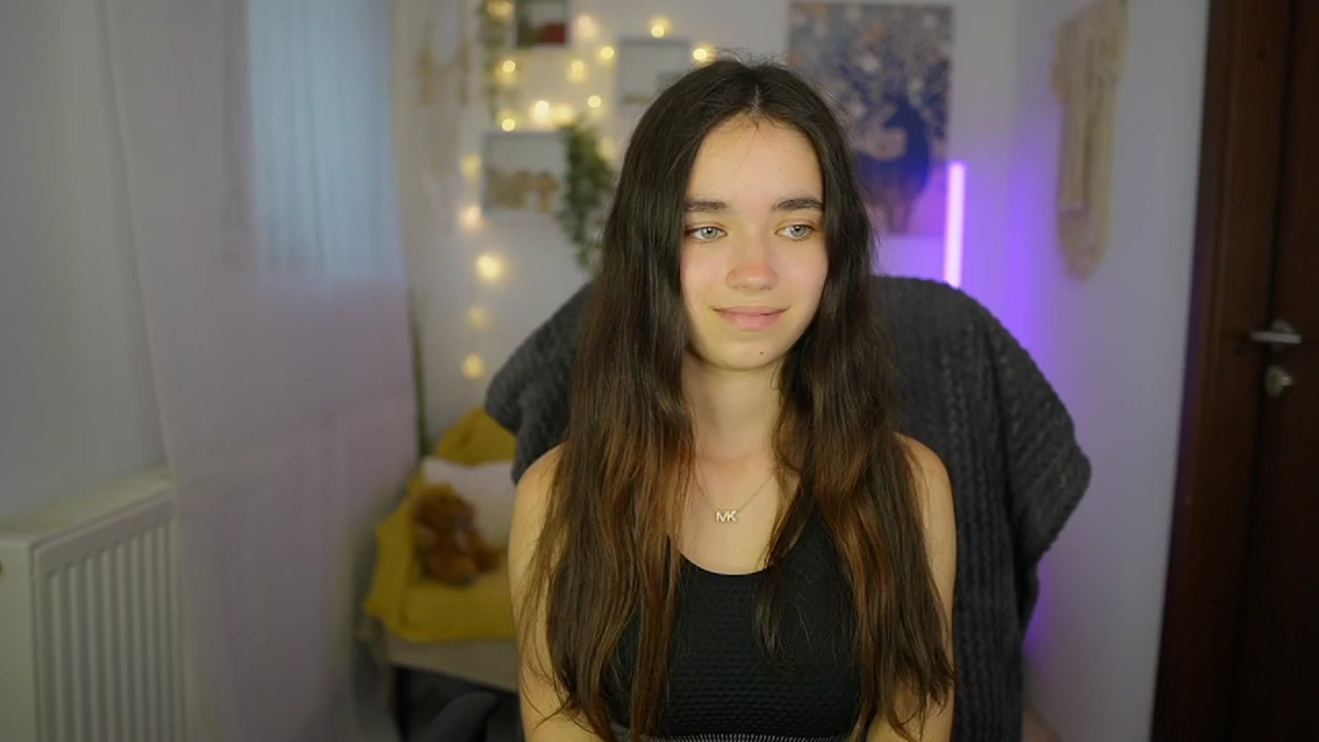 Gallery image thumbnail from Gia_Paige18's myfreecams stream on, 06/18/2024, 11:35 image 12 of 20