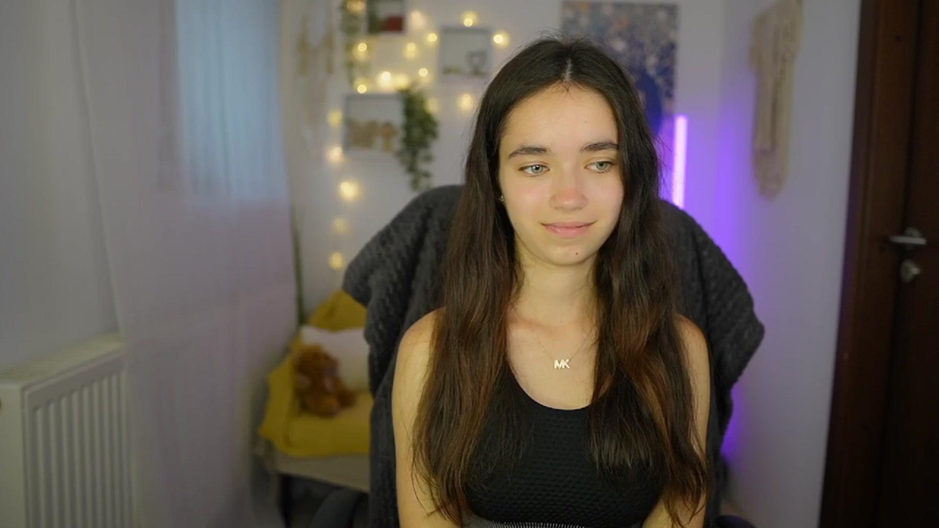Gallery image thumbnail from Gia_Paige18's myfreecams stream on, 06/18/2024, 12:13 image 4 of 20