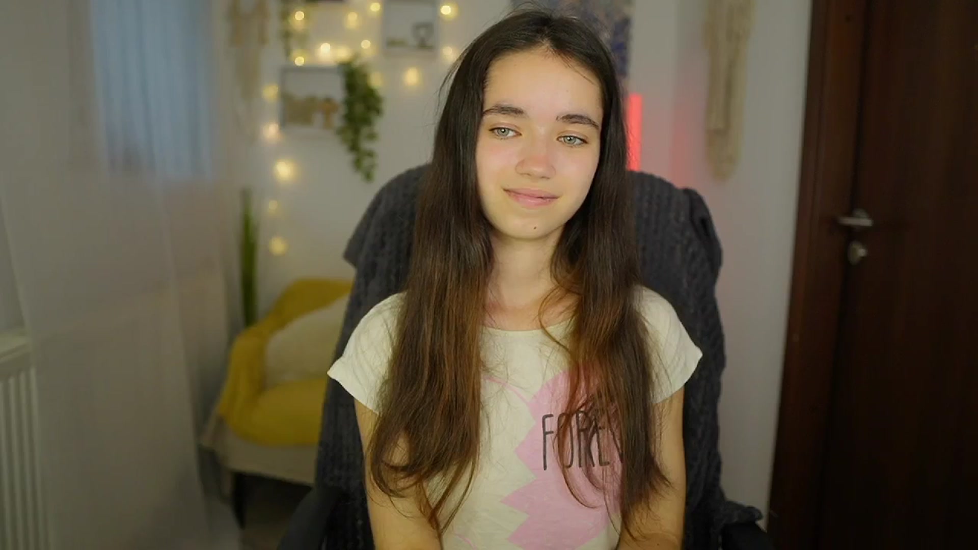 Gallery image thumbnail from Gia_Paige18's myfreecams stream on, 06/19/2024, 09:38 image 17 of 20