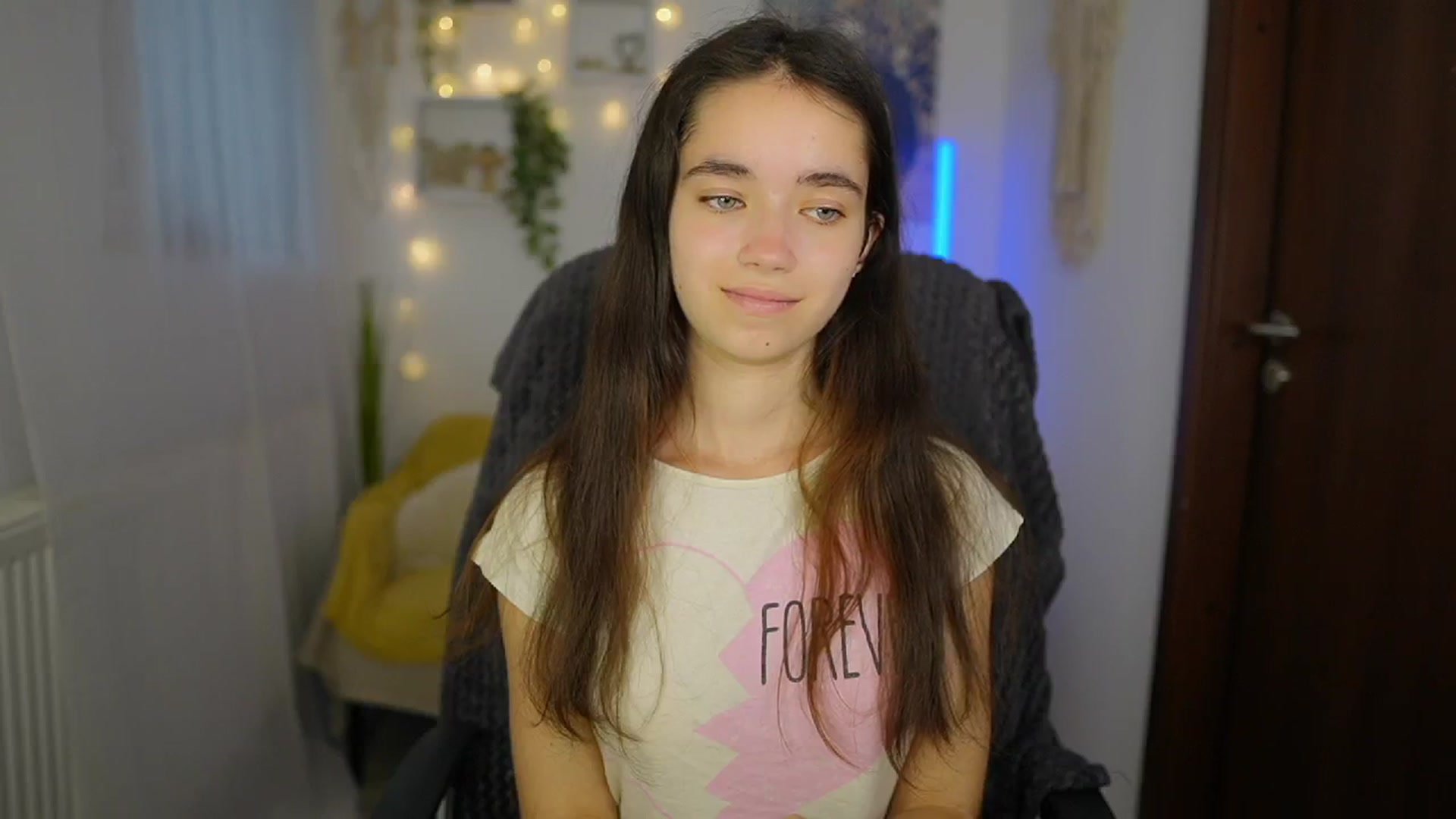Gallery image thumbnail from Gia_Paige18's myfreecams stream on, 06/19/2024, 09:38 image 10 of 20
