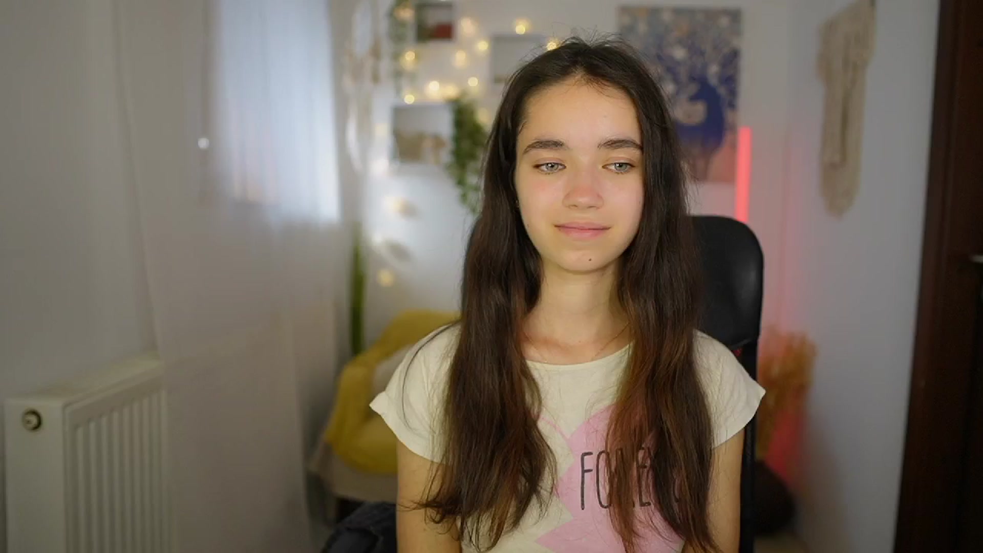 Gallery image thumbnail from Gia_Paige18's myfreecams stream on, 06/19/2024, 15:06 image 16 of 20