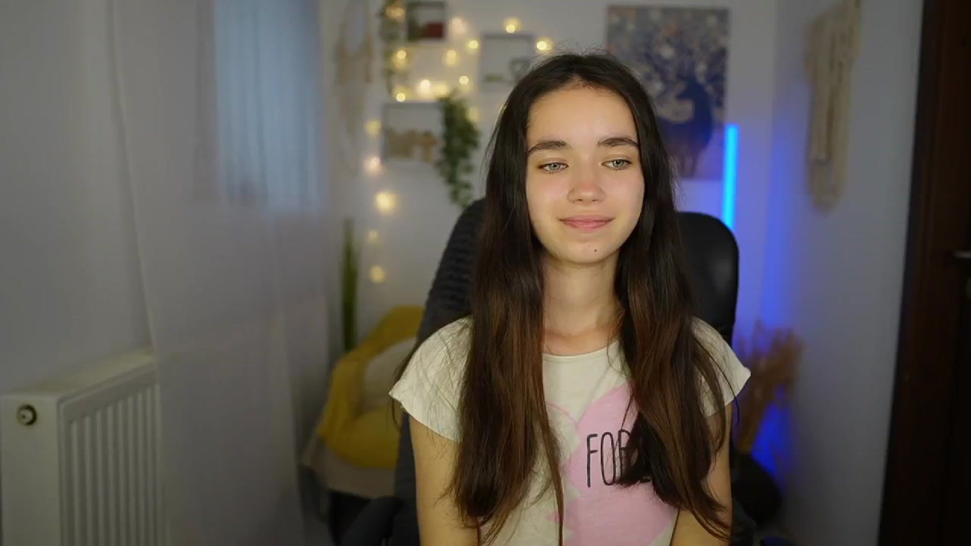 Gallery image thumbnail from Gia_Paige18's myfreecams stream on, 06/19/2024, 16:40 image 1 of 20