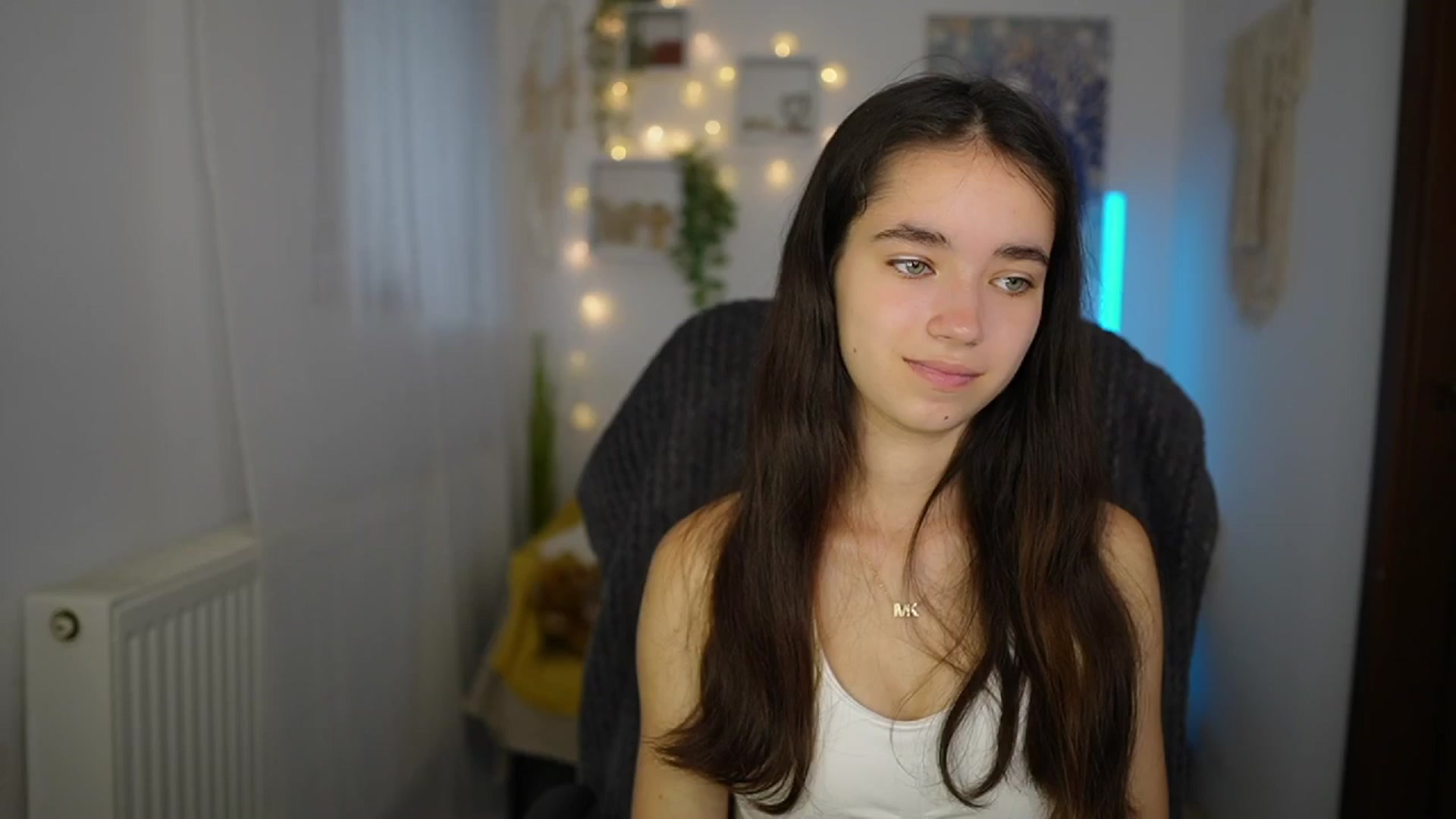 Gallery image thumbnail from Gia_Paige18's myfreecams stream on, 06/20/2024, 08:58 image 2 of 20