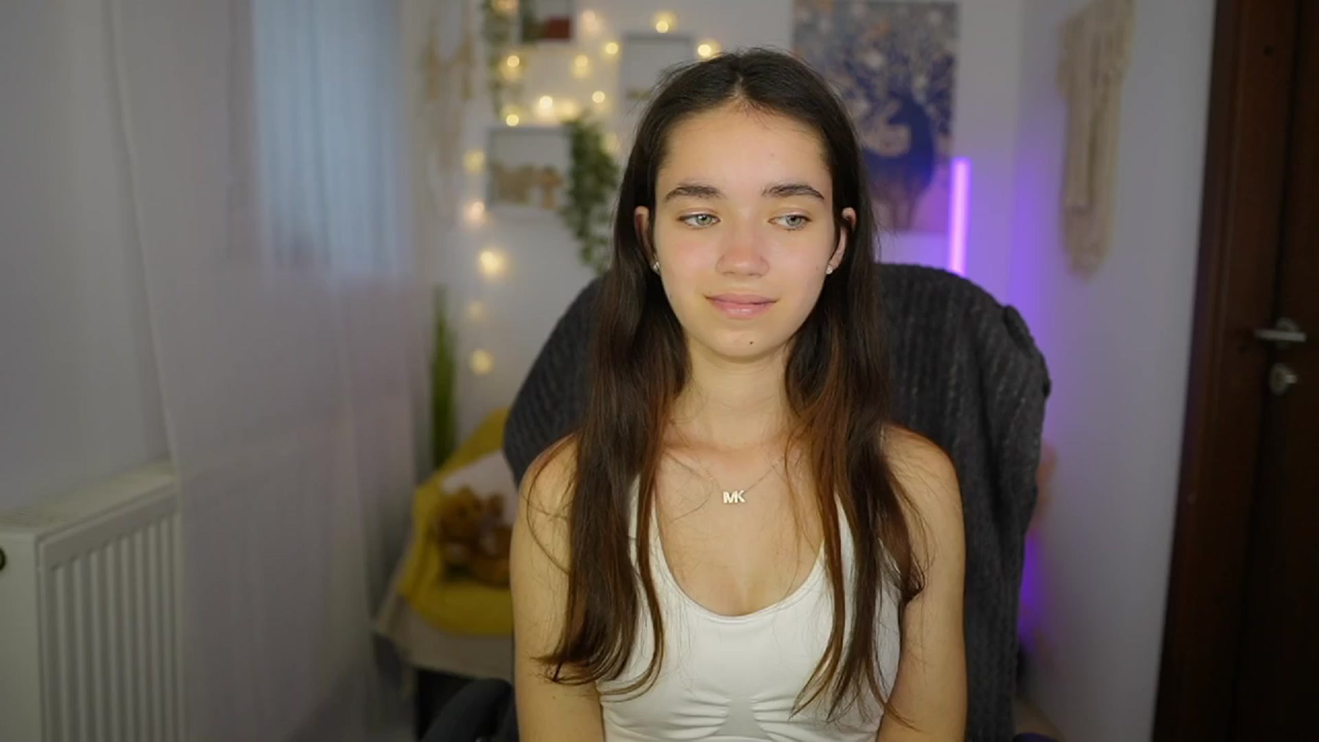 Gallery image thumbnail from Gia_Paige18's myfreecams stream on, 06/20/2024, 12:32 image 14 of 20