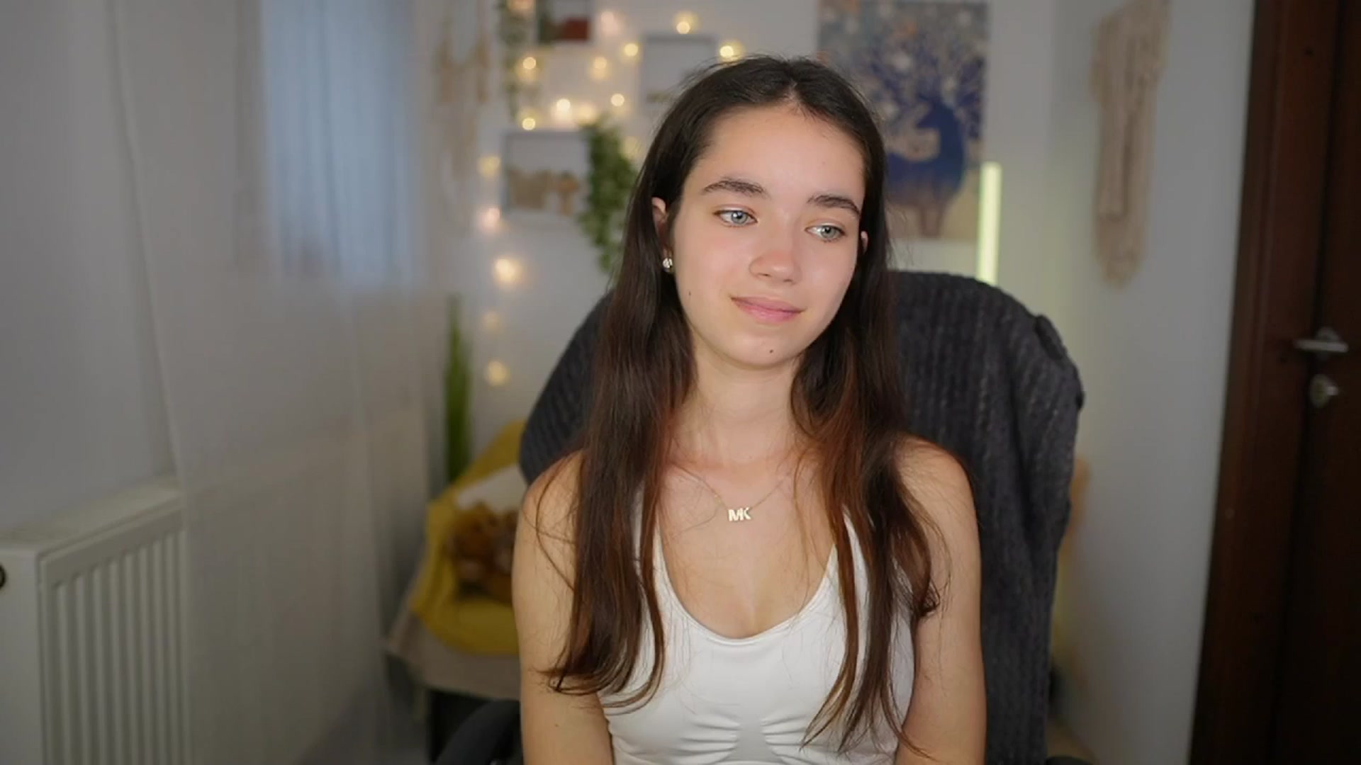Gallery image thumbnail from Gia_Paige18's myfreecams stream on, 06/20/2024, 12:32 image 15 of 20