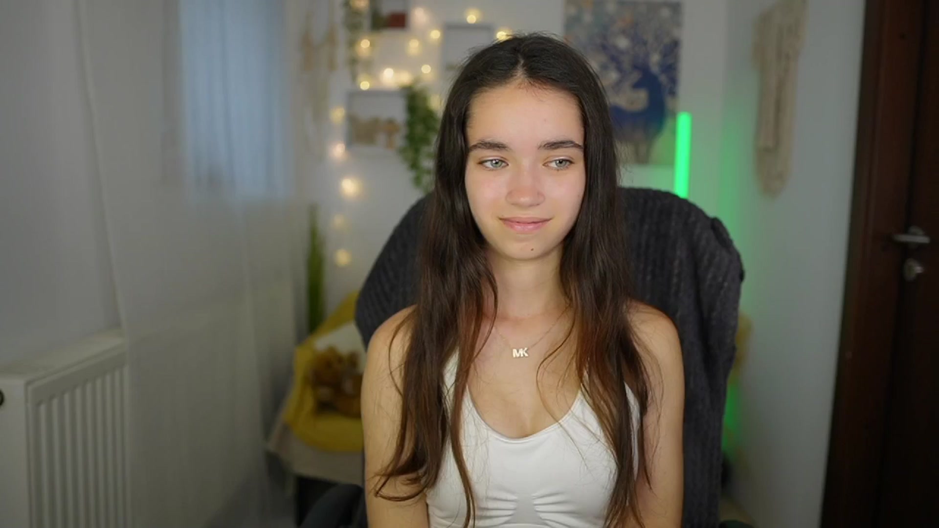 Gallery image thumbnail from Gia_Paige18's myfreecams stream on, 06/20/2024, 12:32 image 6 of 20