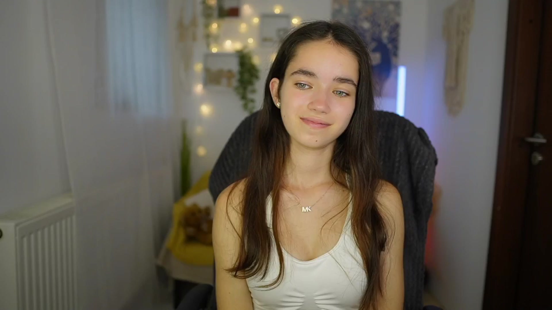 Gallery image thumbnail from Gia_Paige18's myfreecams stream on, 06/20/2024, 12:32 image 10 of 20