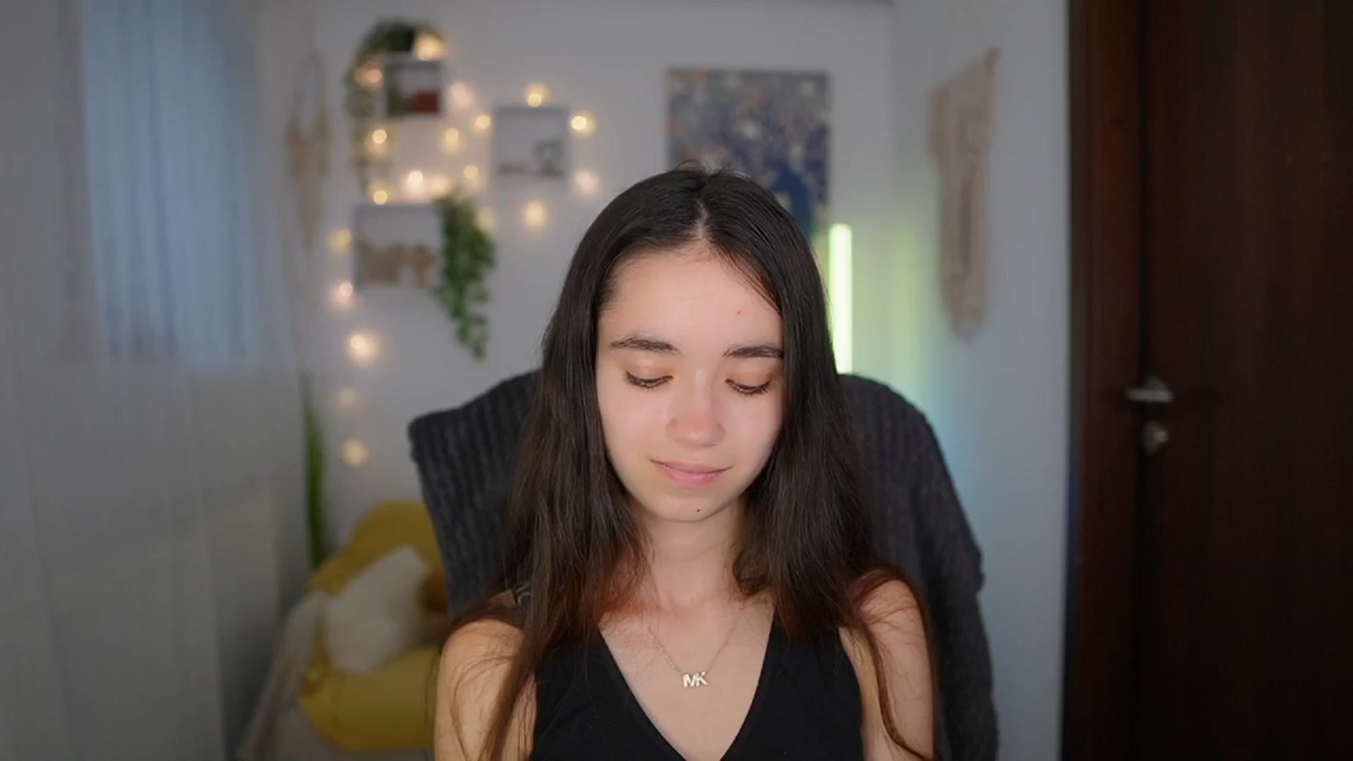 Gallery image thumbnail from Gia_Paige18's myfreecams stream on, 06/21/2024, 08:52 image 15 of 20