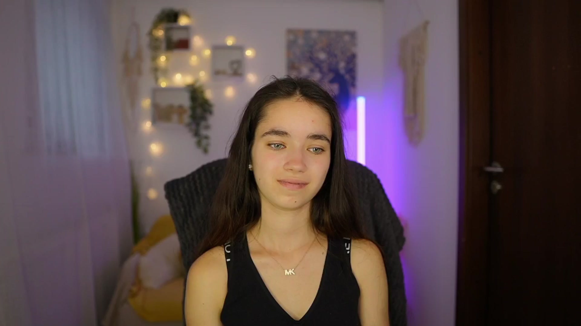 Gallery image thumbnail from Gia_Paige18's myfreecams stream on, 06/21/2024, 10:24 image 2 of 20