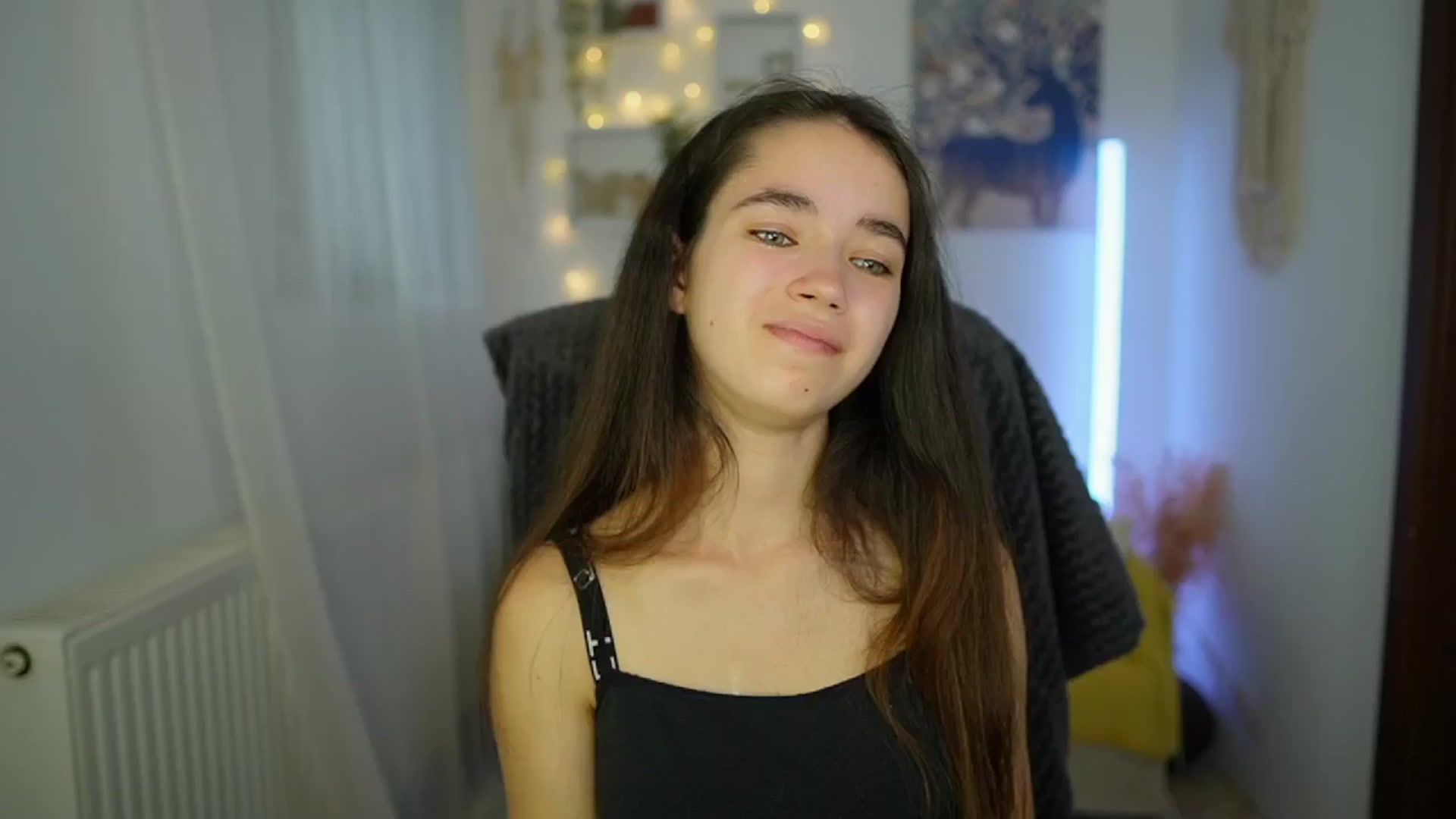 Gallery image thumbnail from Gia_Paige18's myfreecams stream on, 06/25/2024, 11:11 image 6 of 20