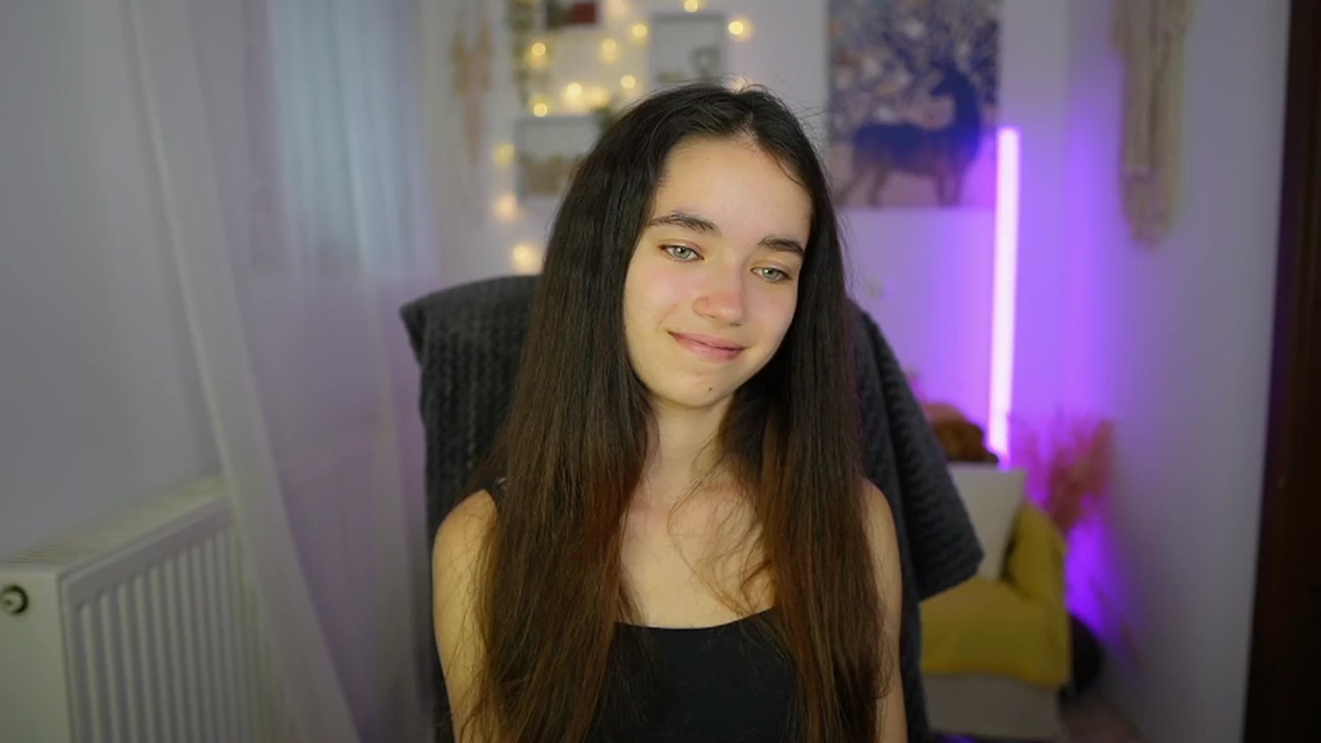 Gallery image thumbnail from Gia_Paige18's myfreecams stream on, 06/25/2024, 11:11 image 15 of 20