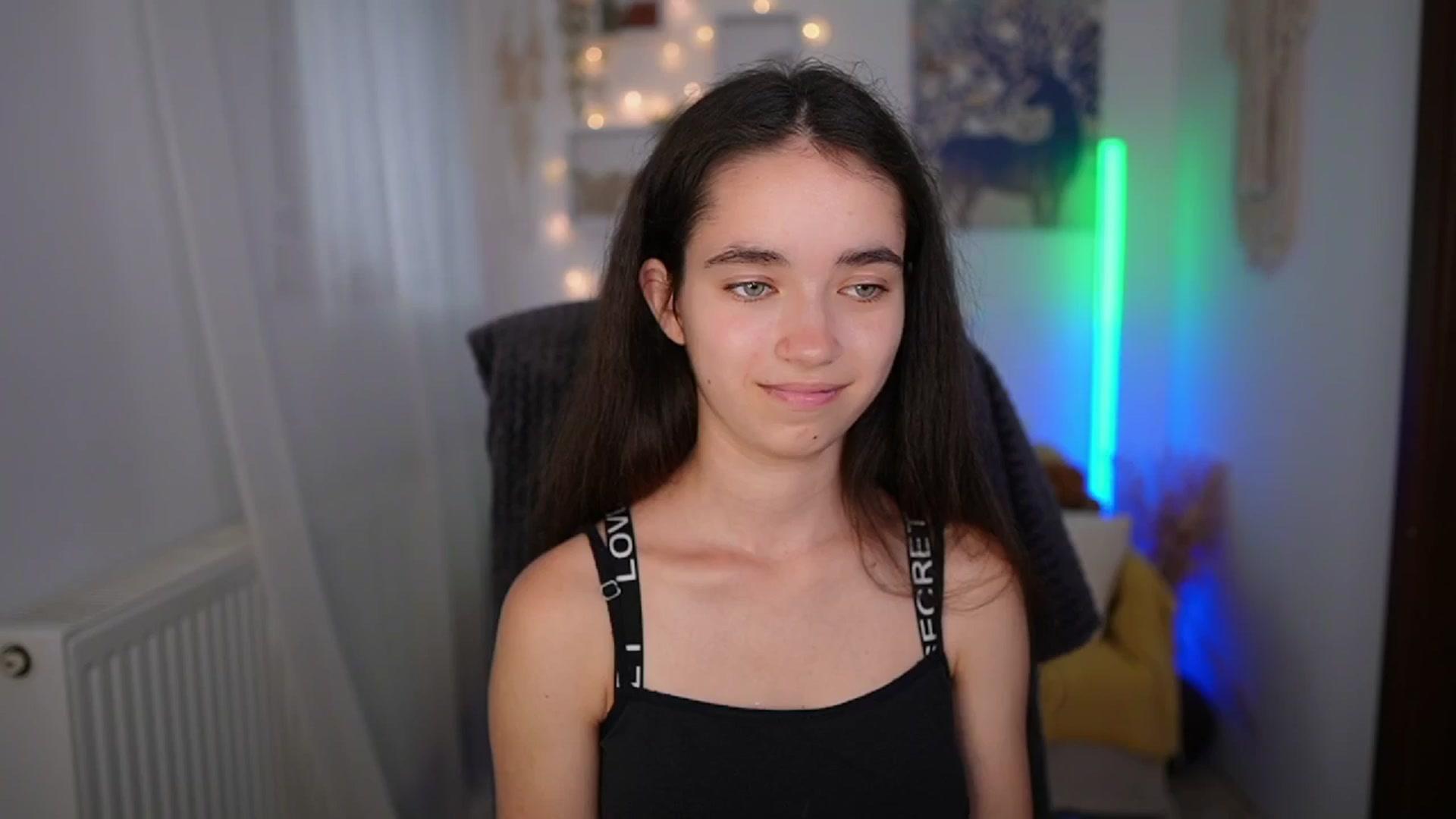 Gallery image thumbnail from Gia_Paige18's myfreecams stream on, 06/25/2024, 11:48 image 11 of 20