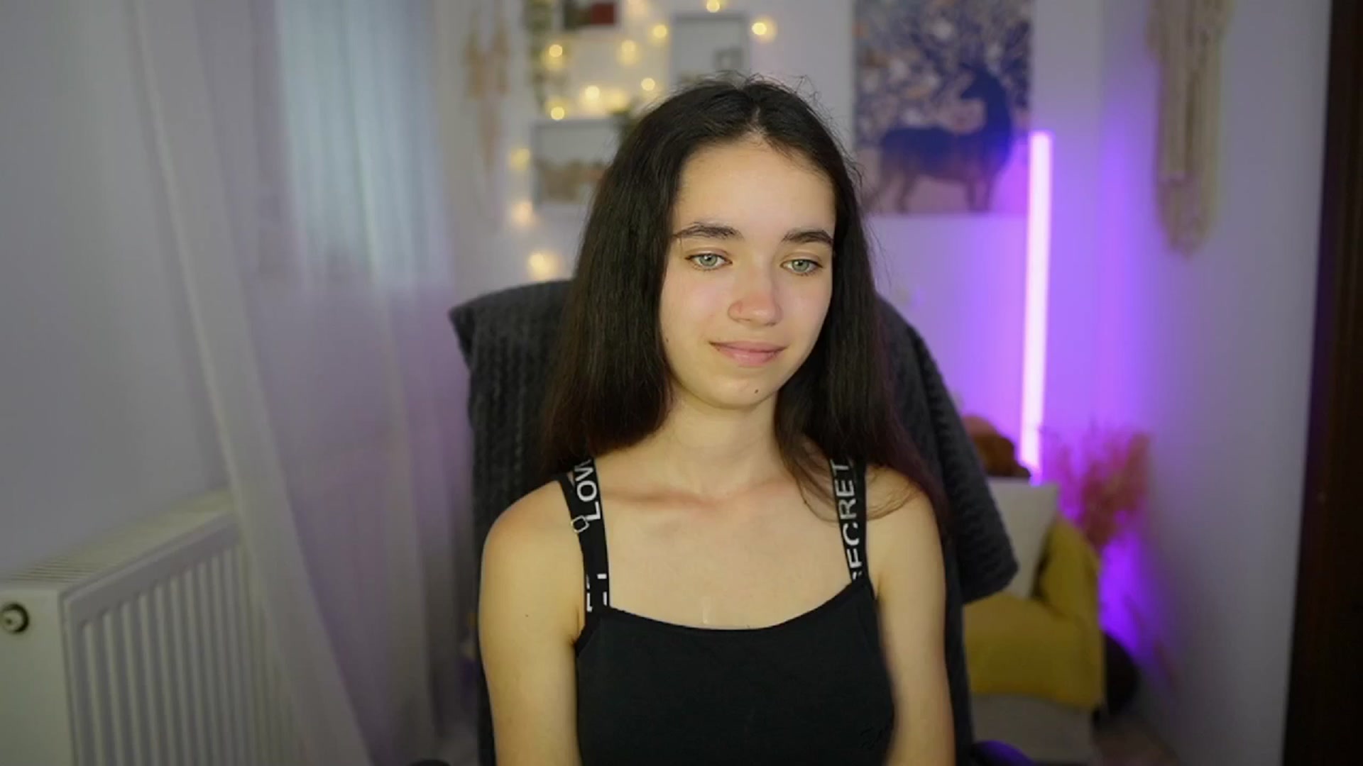 Gallery image thumbnail from Gia_Paige18's myfreecams stream on, 06/25/2024, 11:48 image 3 of 20