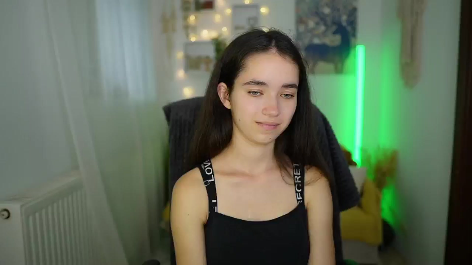 Gallery image thumbnail from Gia_Paige18's myfreecams stream on, 06/25/2024, 11:48 image 6 of 20