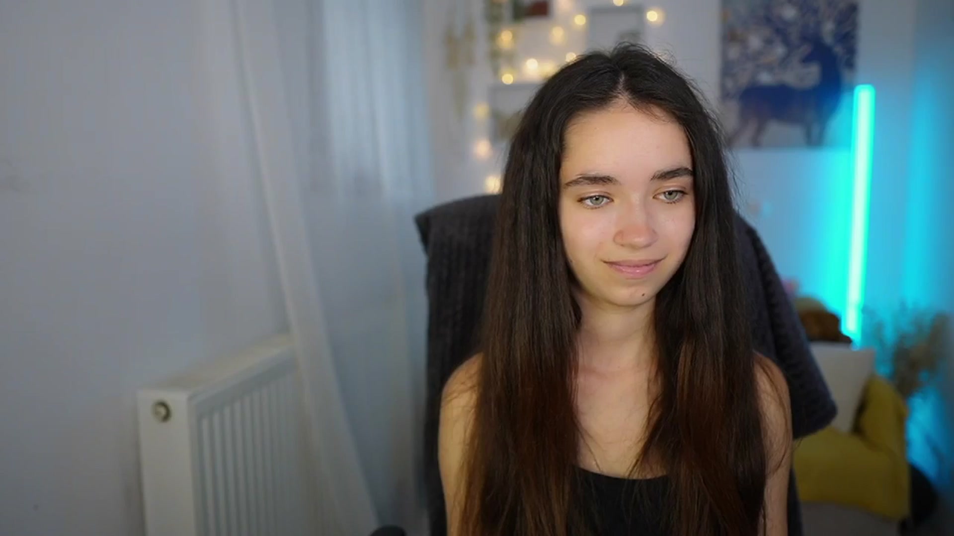 Gallery image thumbnail from Gia_Paige18's myfreecams stream on, 06/25/2024, 12:19 image 15 of 20