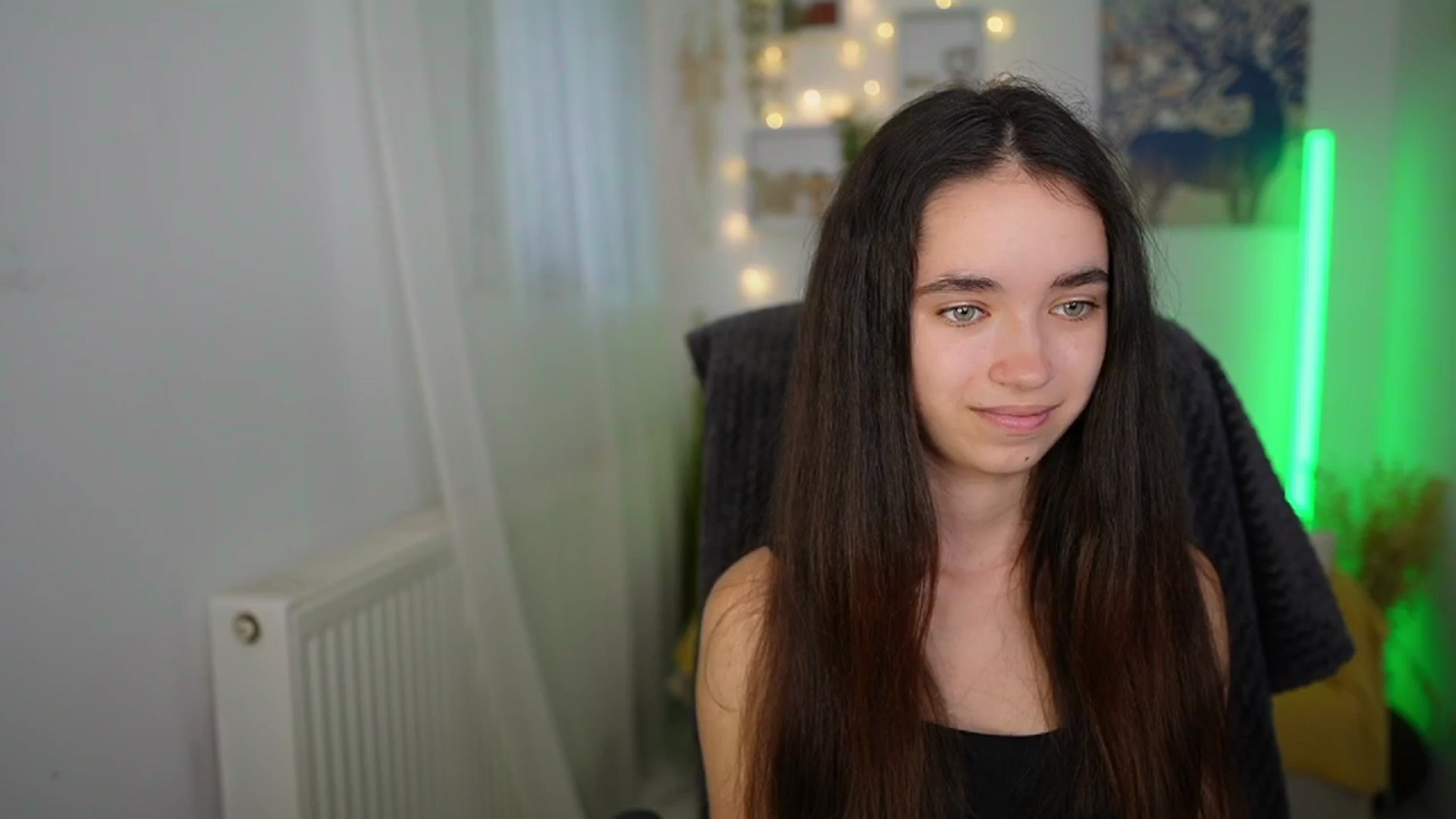 Gallery image thumbnail from Gia_Paige18's myfreecams stream on, 06/25/2024, 12:44 image 11 of 20