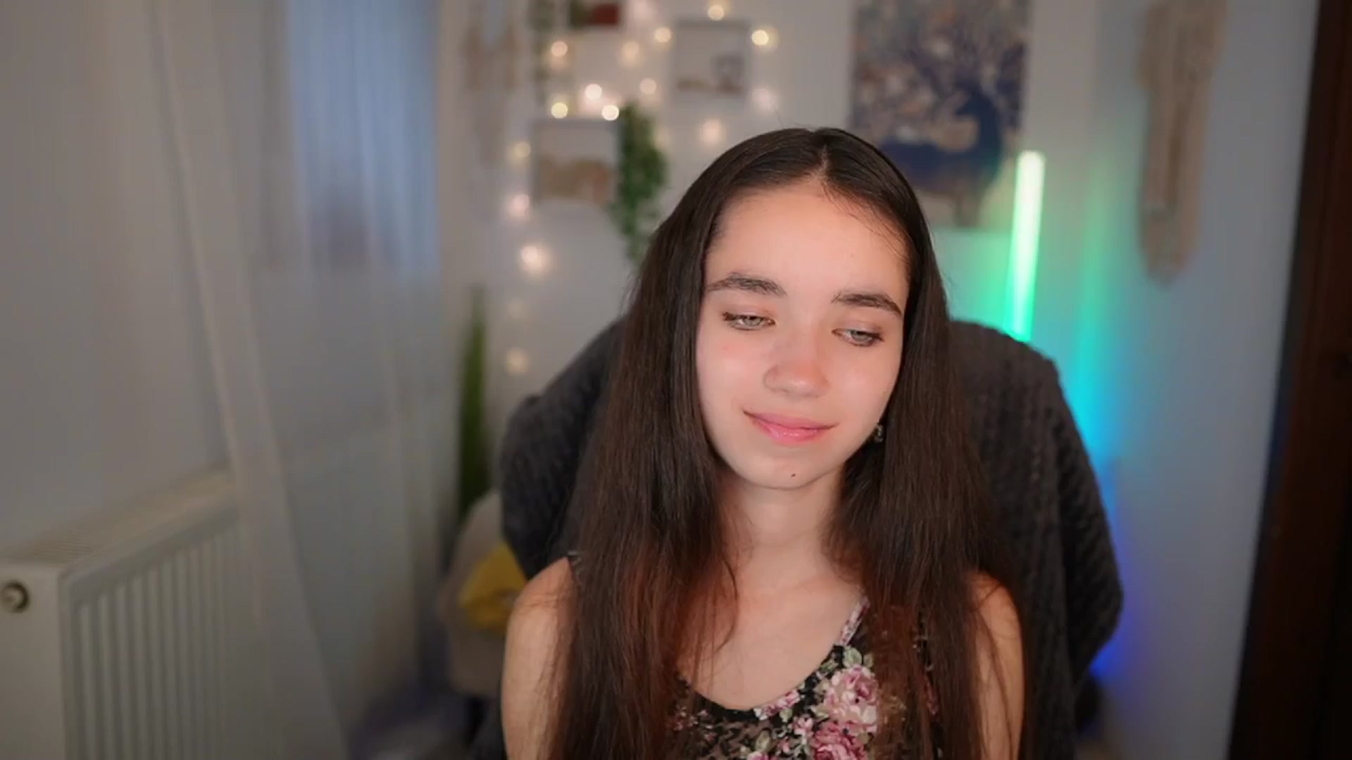 Gallery image thumbnail from Gia_Paige18's myfreecams stream on, 06/27/2024, 08:41 image 15 of 20