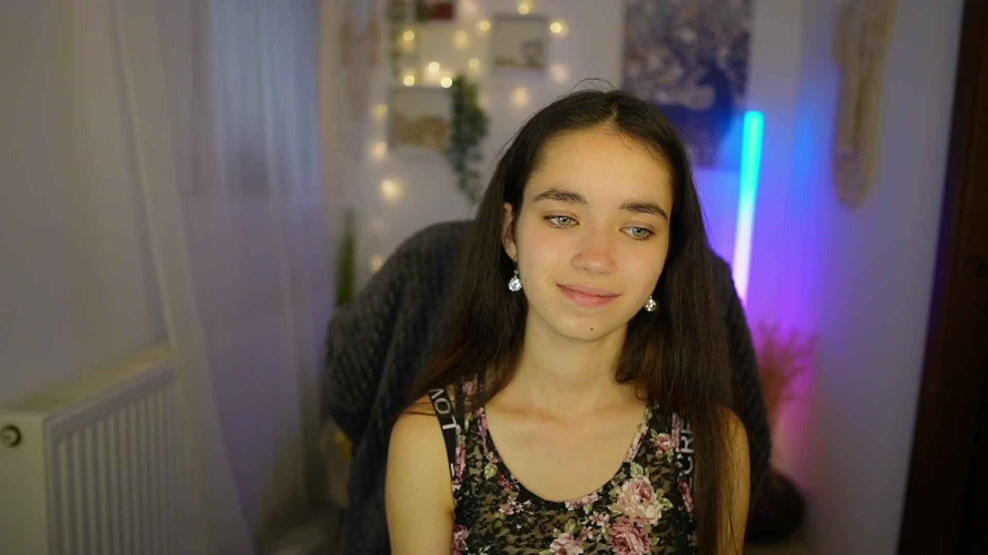 Gallery image thumbnail from Gia_Paige18's myfreecams stream on, 06/27/2024, 10:36 image 20 of 20