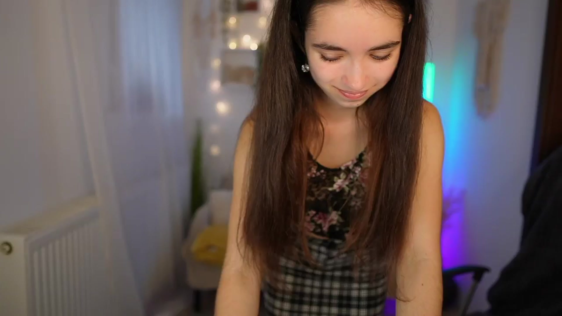 Gallery image thumbnail from Gia_Paige18's myfreecams stream on, 06/27/2024, 10:36 image 8 of 20