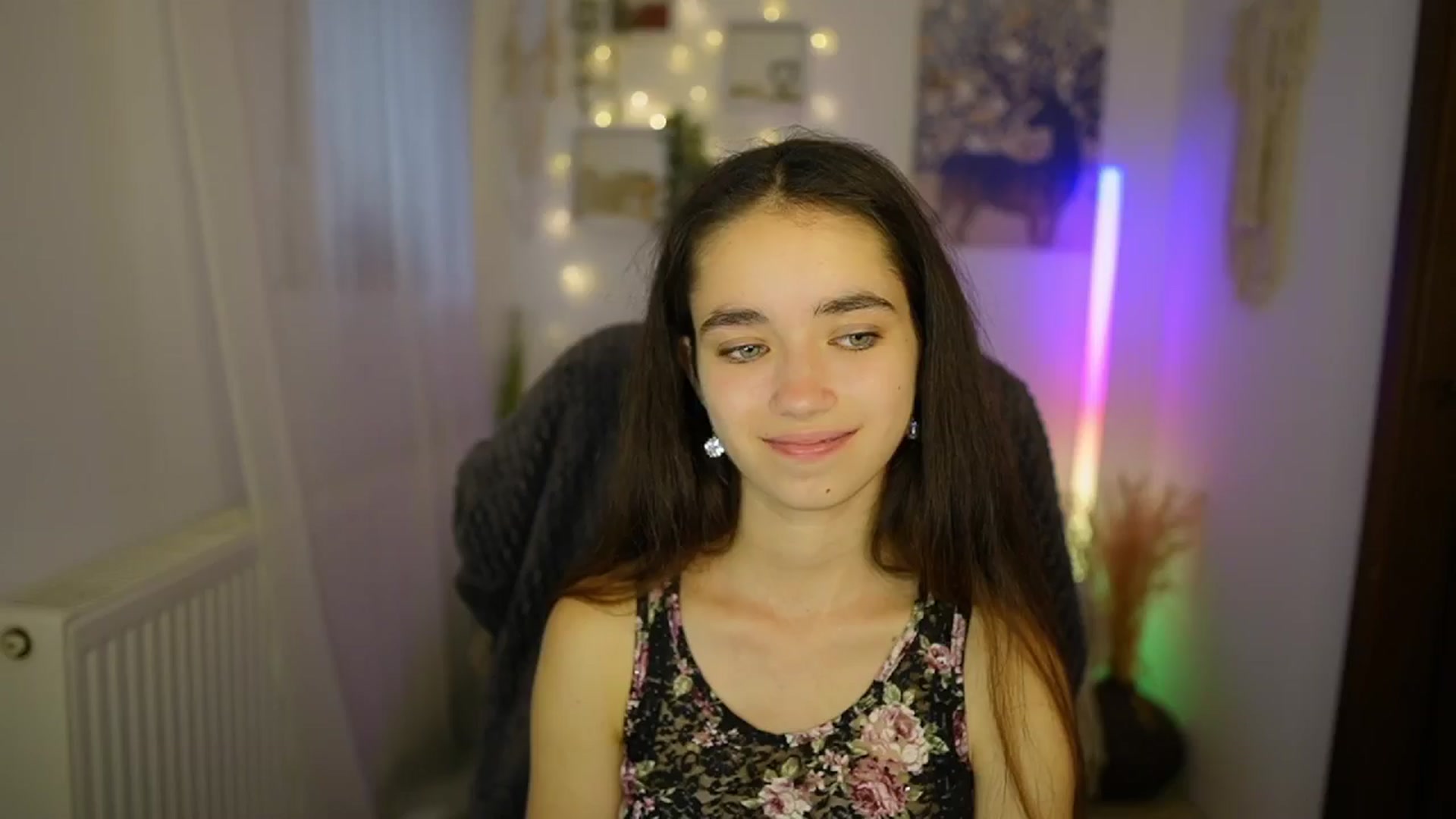 Gallery image thumbnail from Gia_Paige18's myfreecams stream on, 06/27/2024, 11:17 image 12 of 20