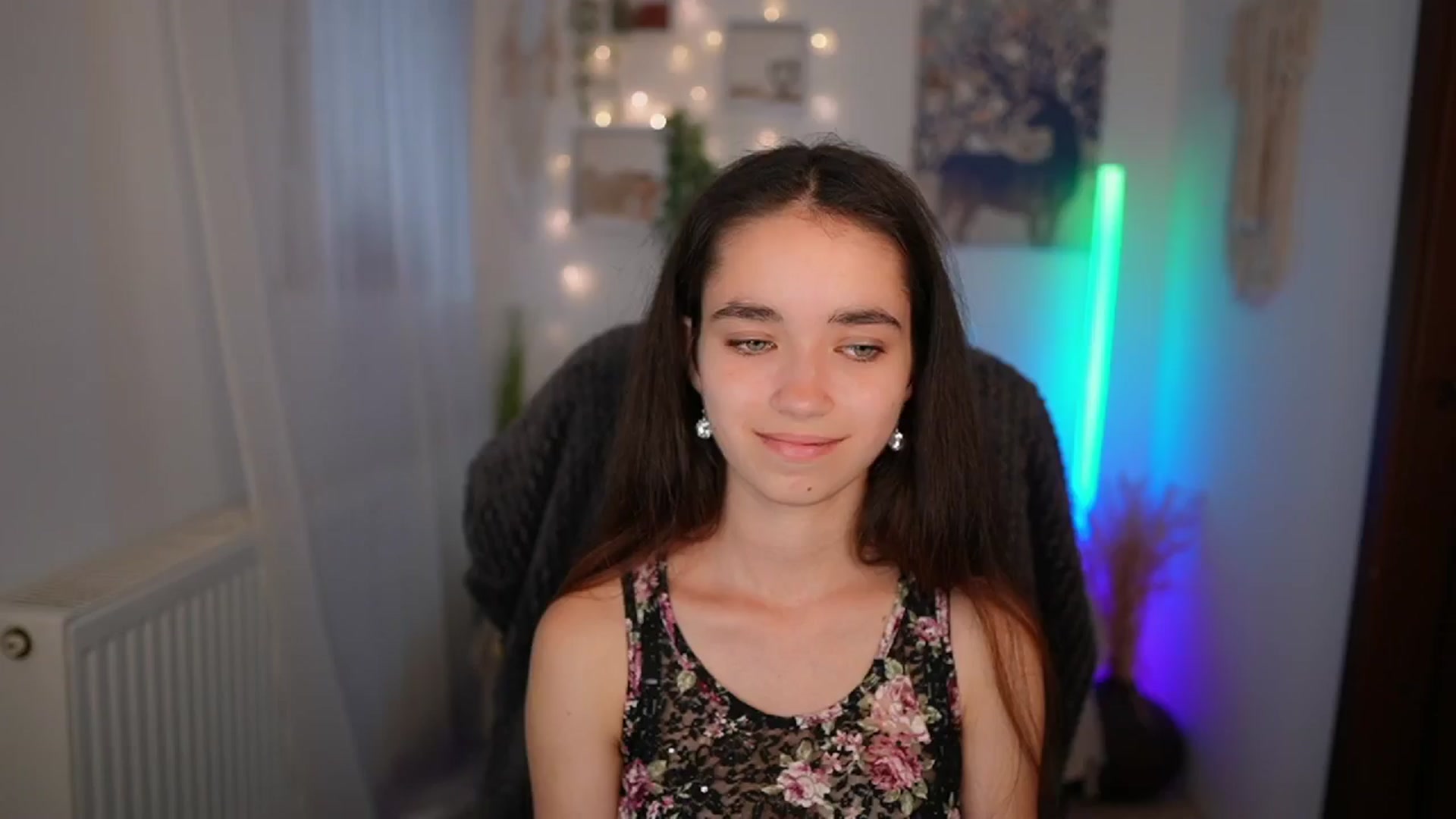 Gallery image thumbnail from Gia_Paige18's myfreecams stream on, 06/27/2024, 11:17 image 10 of 20