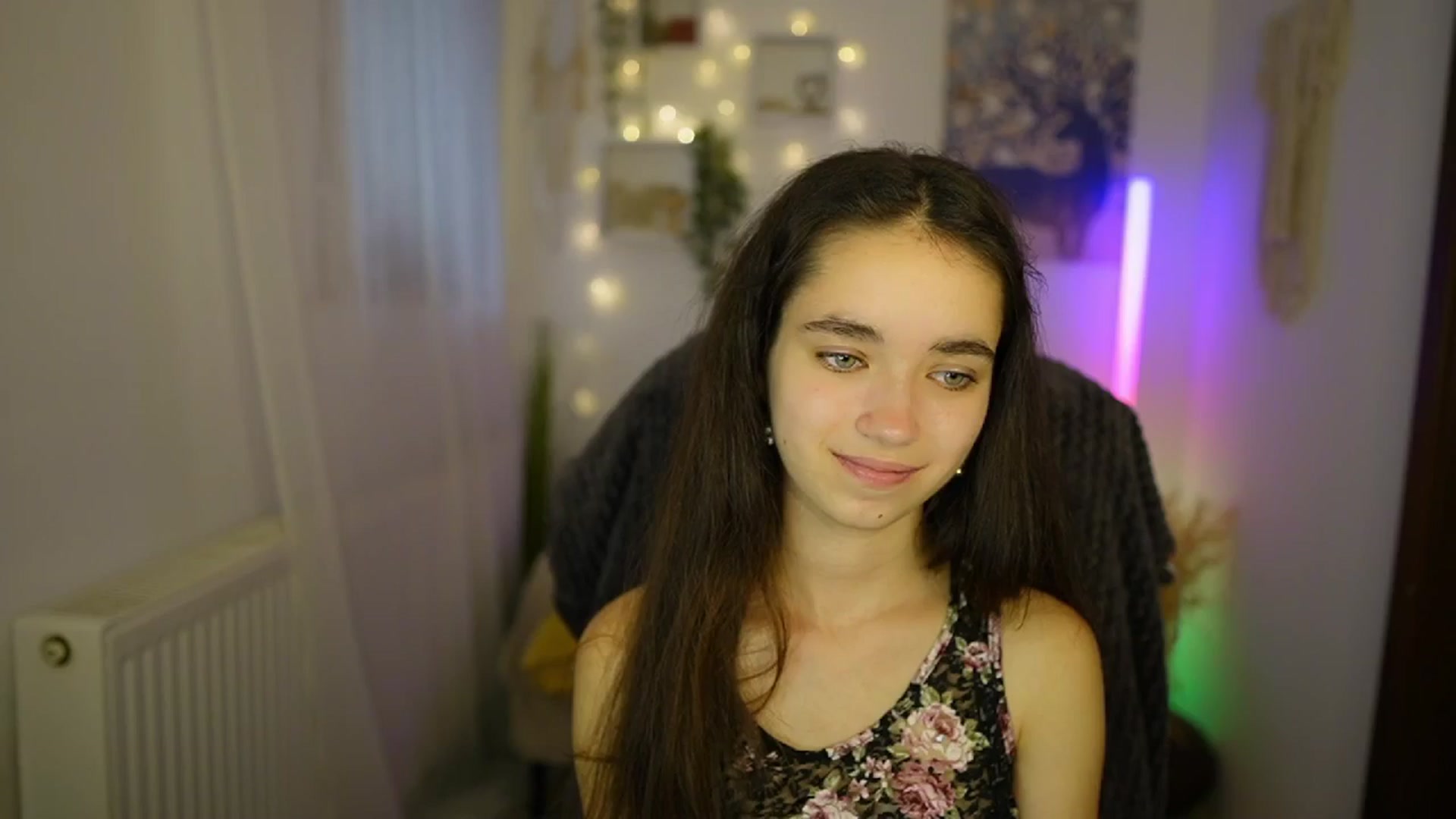 Gallery image thumbnail from Gia_Paige18's myfreecams stream on, 06/27/2024, 12:32 image 6 of 20