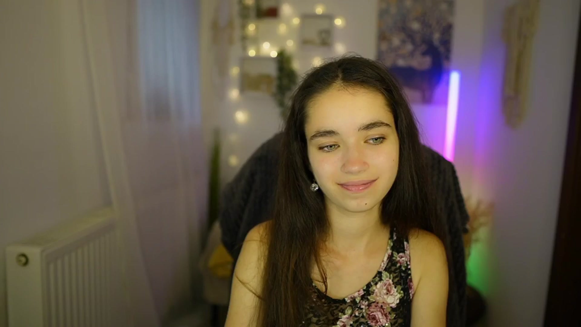 Gallery image thumbnail from Gia_Paige18's myfreecams stream on, 06/27/2024, 12:32 image 9 of 20