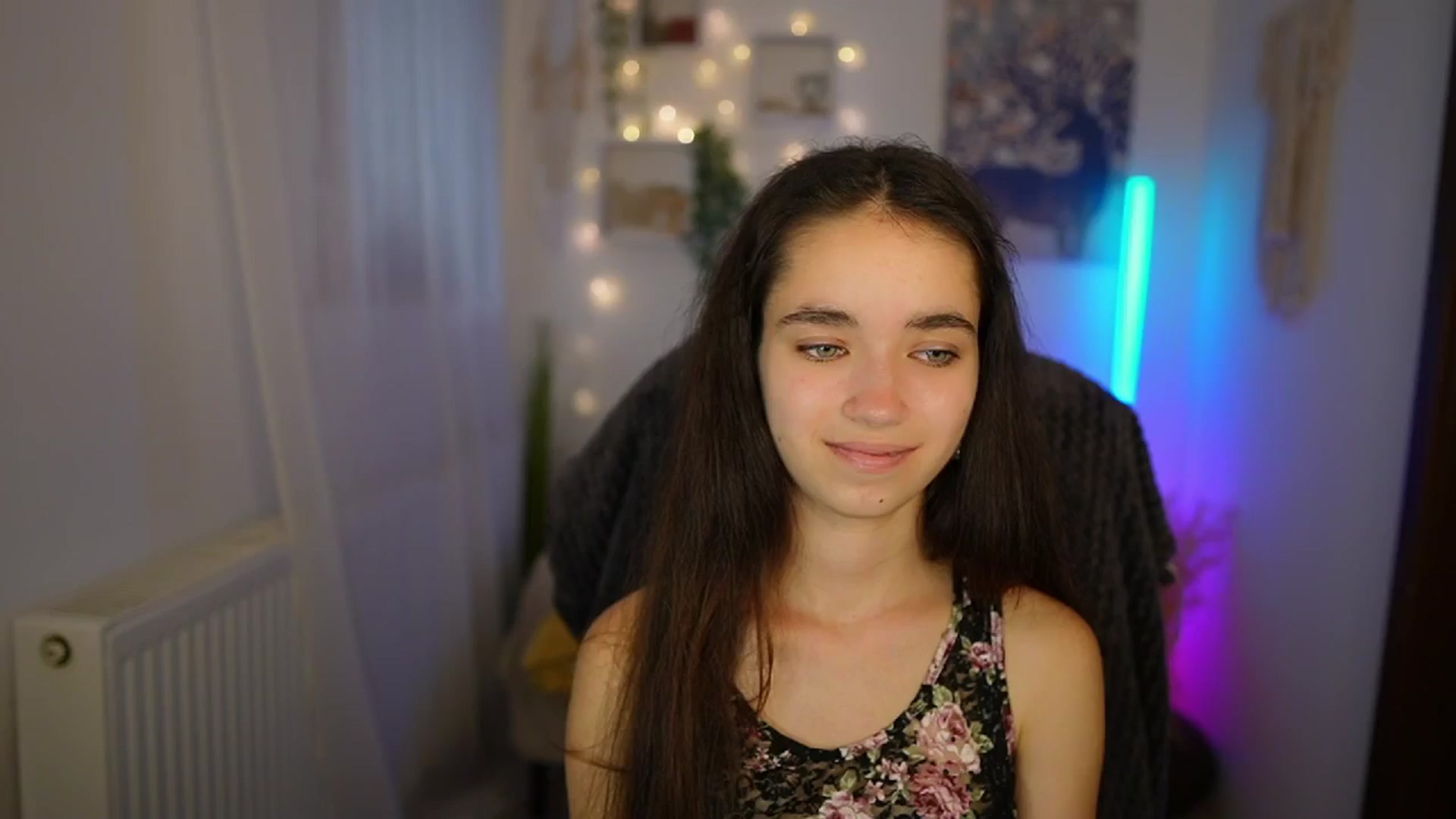 Gallery image thumbnail from Gia_Paige18's myfreecams stream on, 06/27/2024, 12:32 image 5 of 20