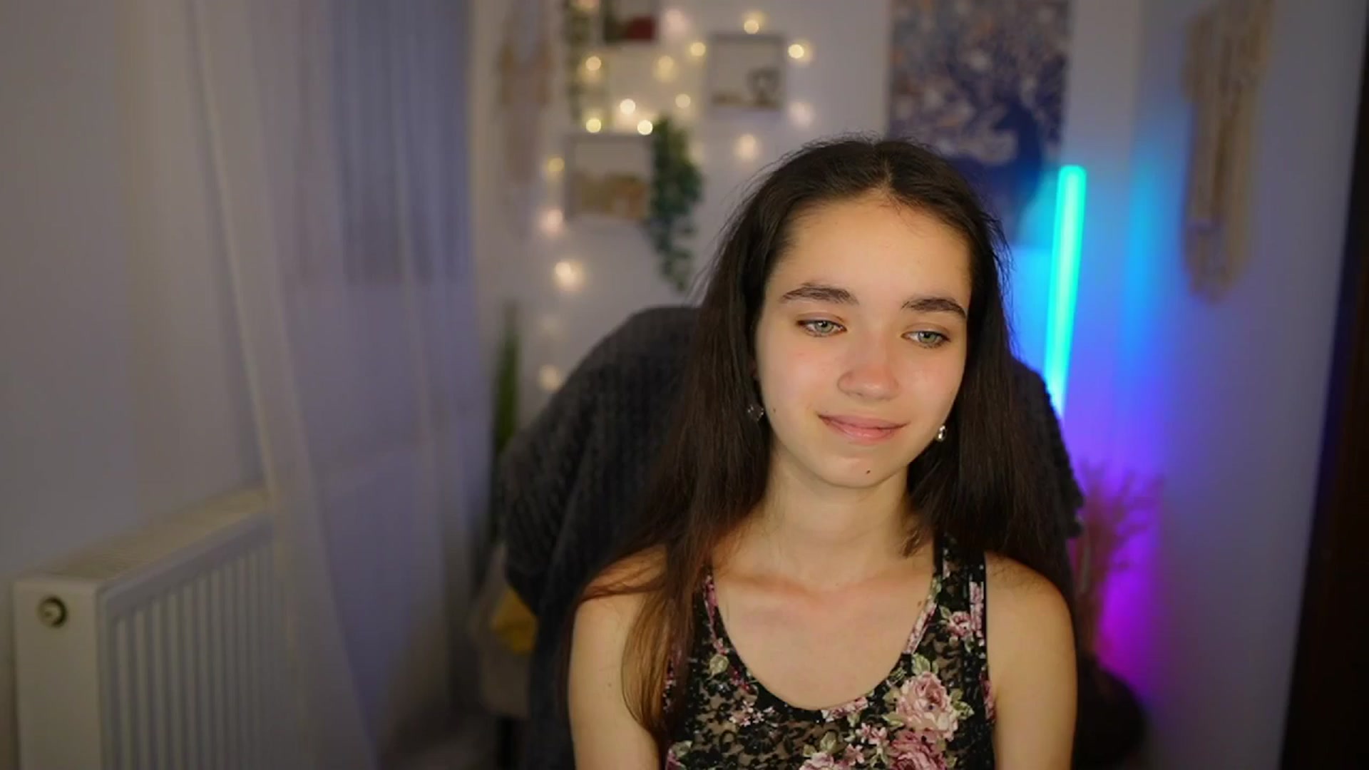 Gallery image thumbnail from Gia_Paige18's myfreecams stream on, 06/27/2024, 13:01 image 7 of 20