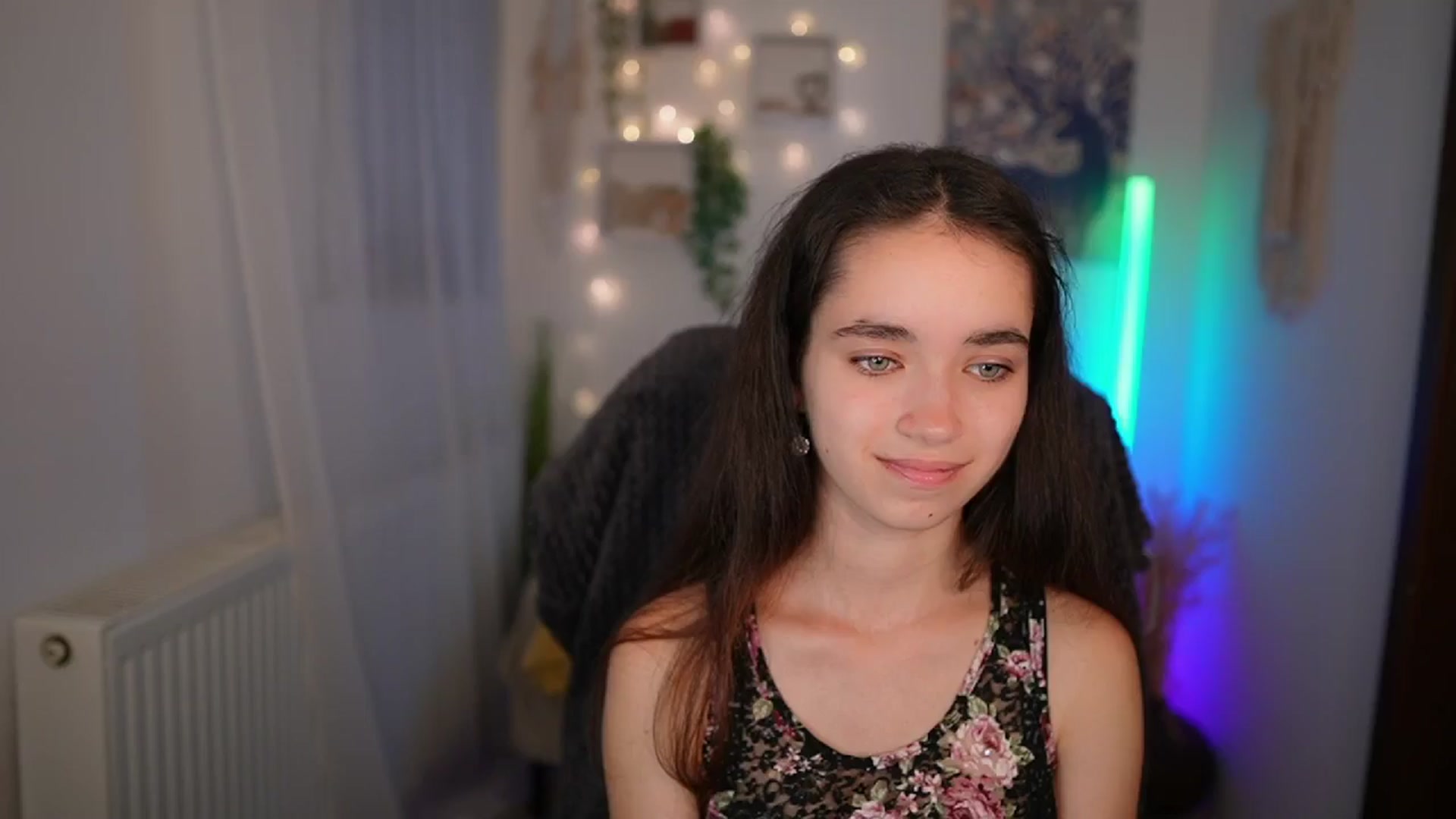 Gallery image thumbnail from Gia_Paige18's myfreecams stream on, 06/27/2024, 13:01 image 9 of 20