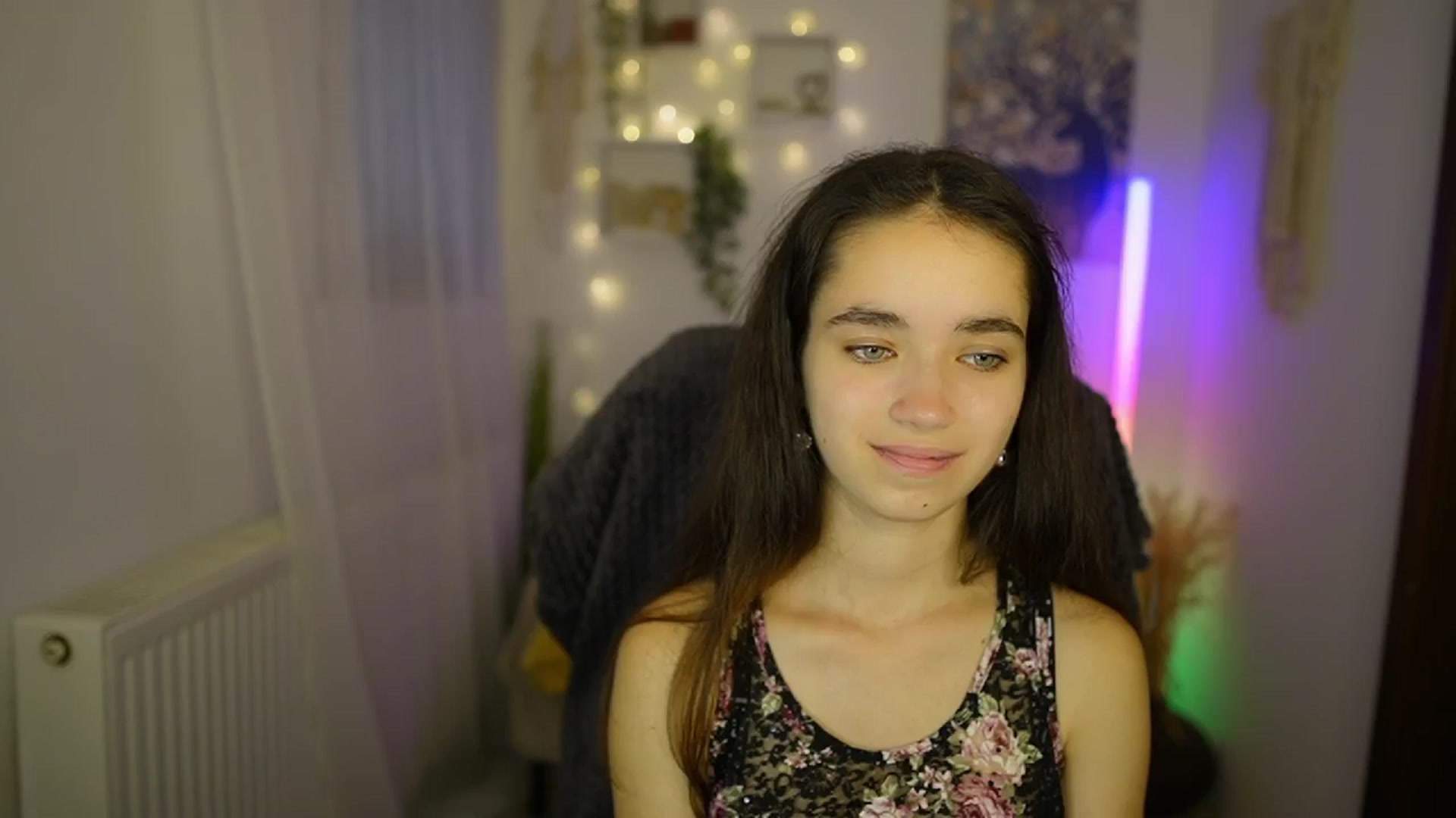 Gallery image thumbnail from Gia_Paige18's myfreecams stream on, 06/27/2024, 13:01 image 3 of 20