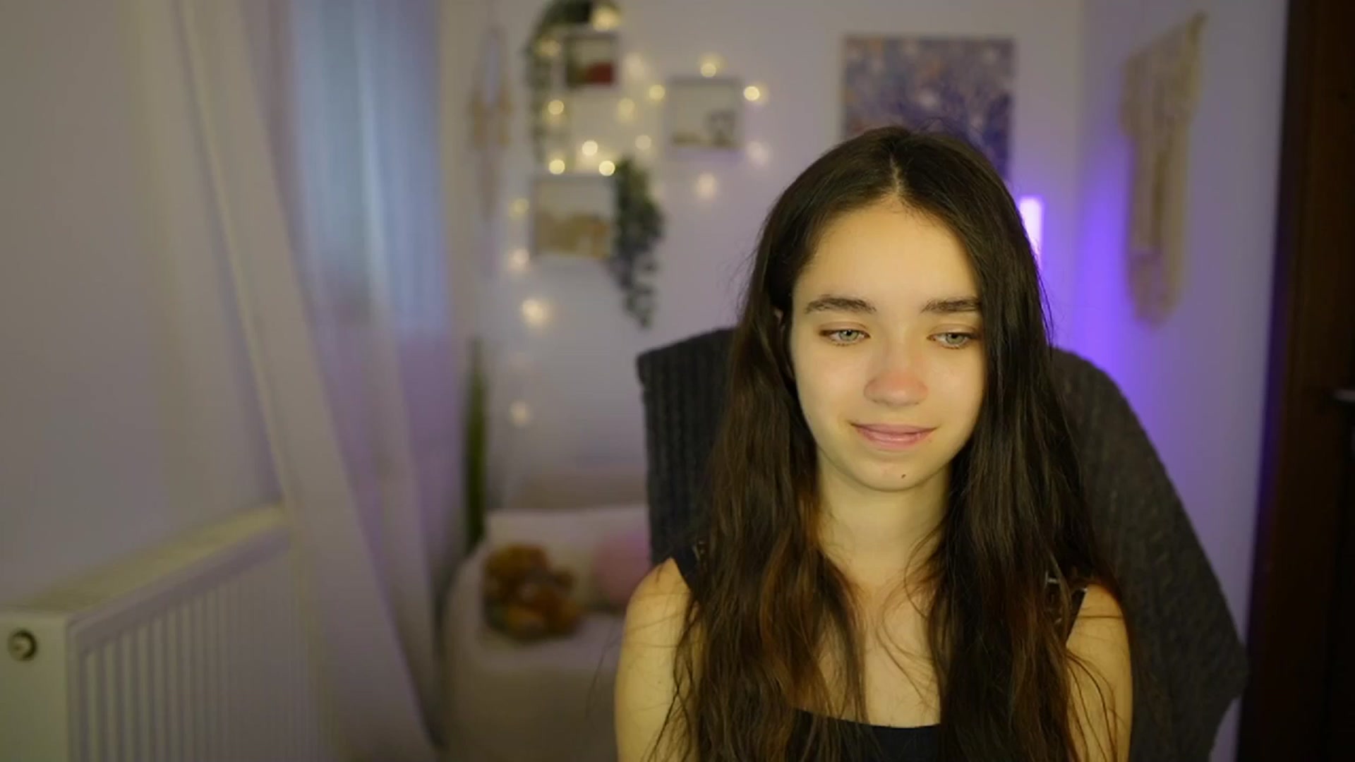 Gallery image thumbnail from Gia_Paige18's myfreecams stream on, 07/02/2024, 10:02 image 12 of 20