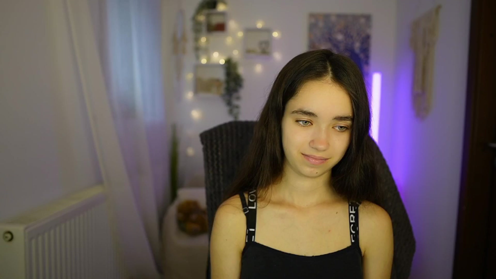 Gallery image thumbnail from Gia_Paige18's myfreecams stream on, 07/02/2024, 12:09 image 3 of 20