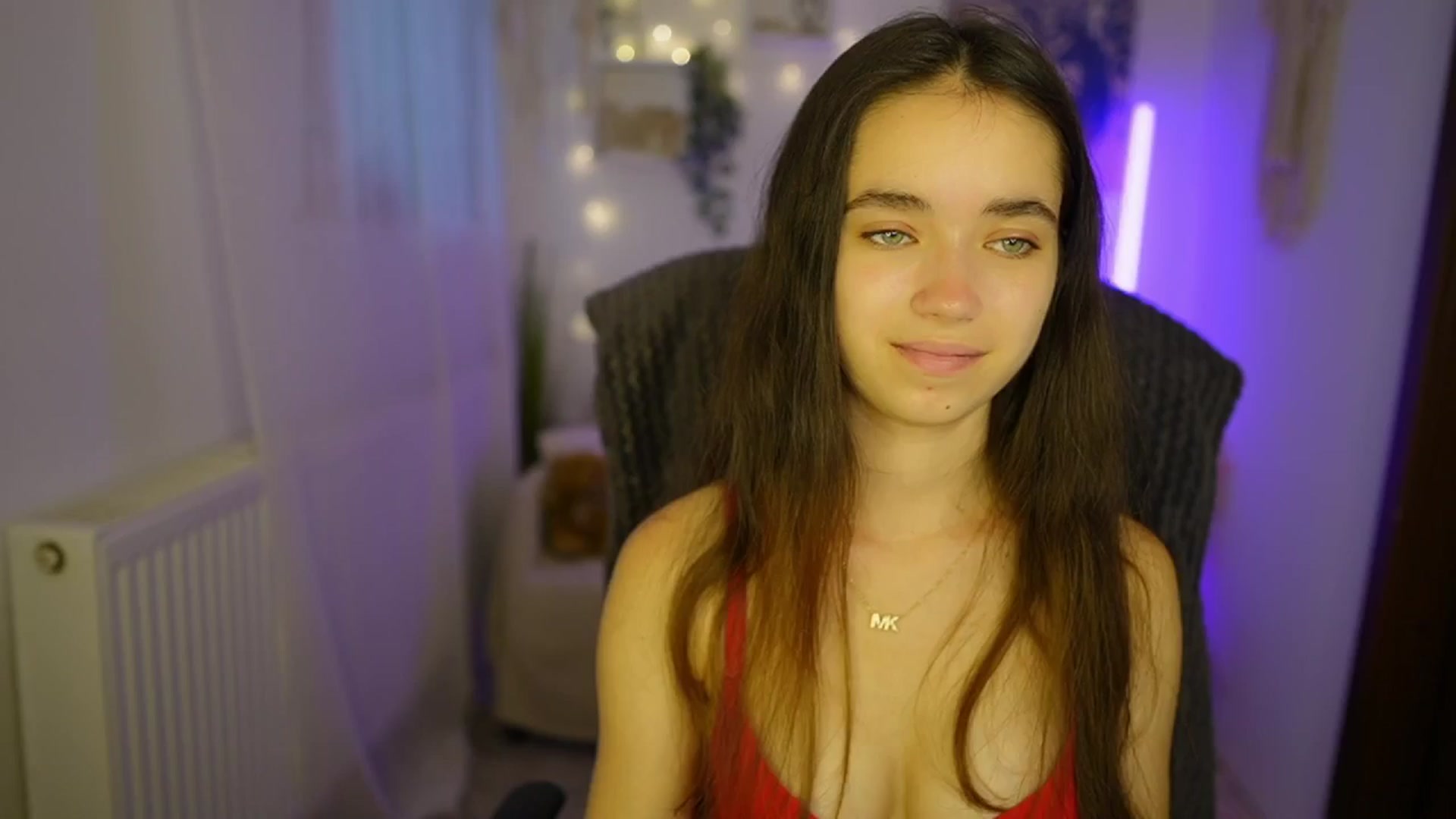 Gallery image thumbnail from Gia_Paige18's myfreecams stream on, 07/10/2024, 08:50 image 8 of 20