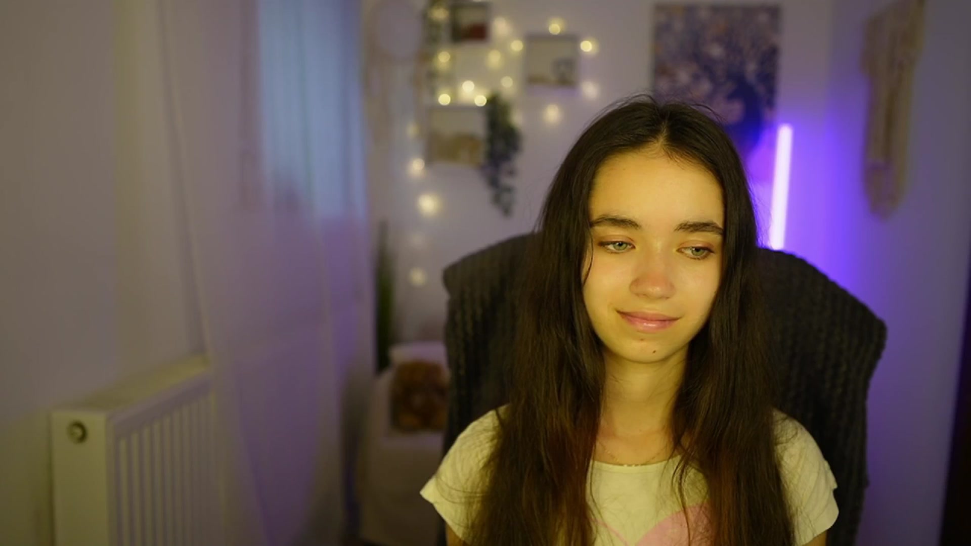 Gallery image thumbnail from Gia_Paige18's myfreecams stream on, 07/10/2024, 13:03 image 12 of 20