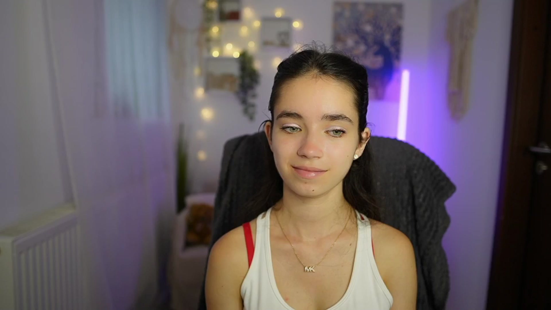 Gallery image thumbnail from Gia_Paige18's myfreecams stream on, 07/11/2024, 09:03 image 11 of 20