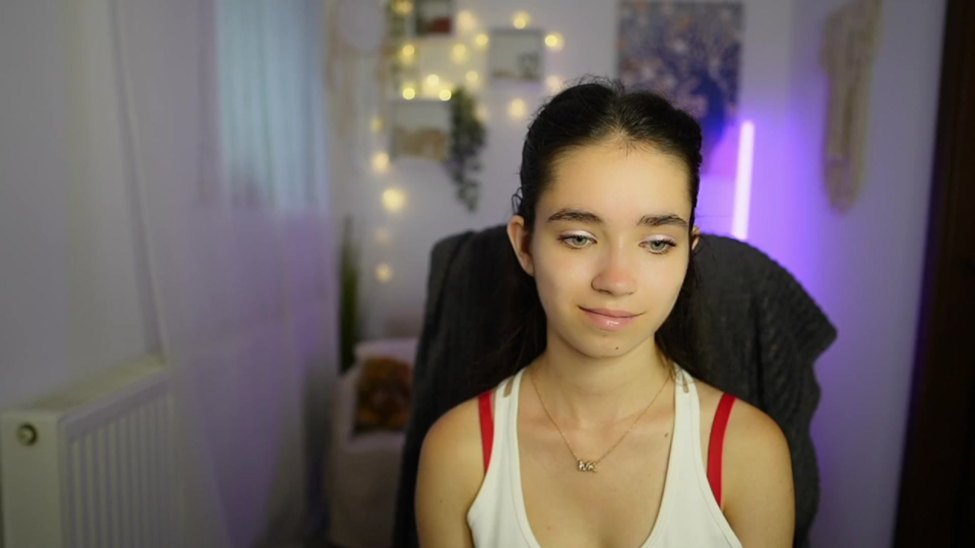 Gallery image thumbnail from Gia_Paige18's myfreecams stream on, 07/11/2024, 10:07 image 9 of 20