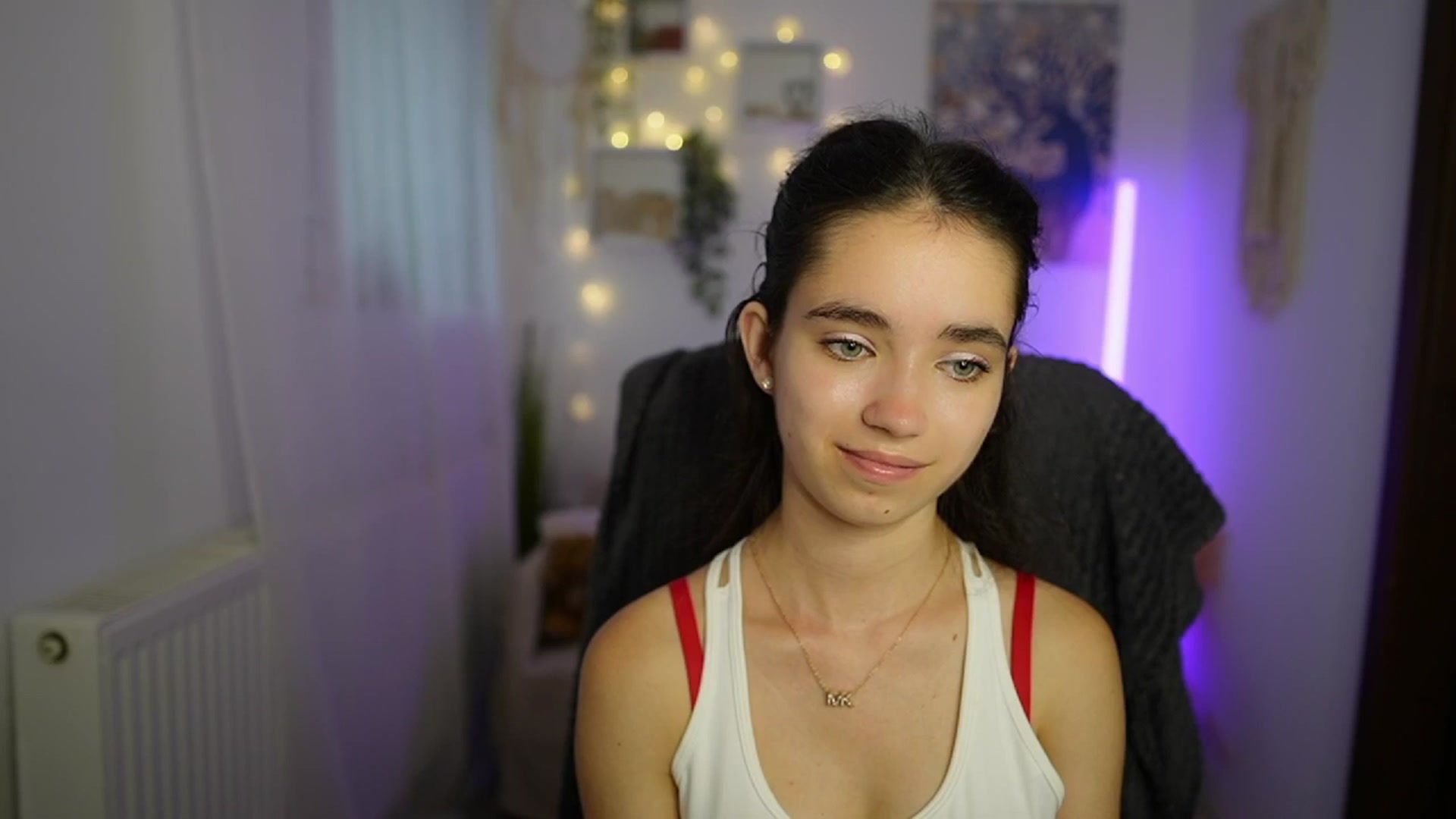 Gallery image thumbnail from Gia_Paige18's myfreecams stream on, 07/11/2024, 12:12 image 11 of 20