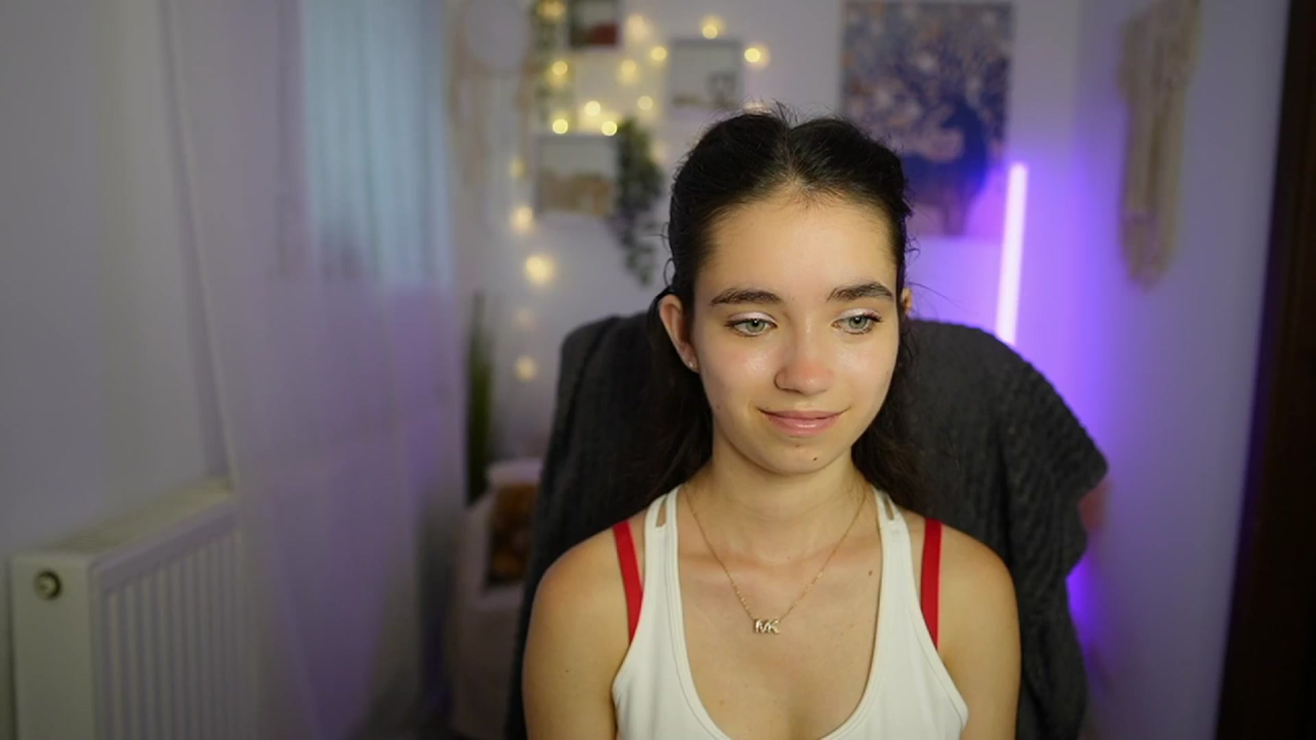 Gallery image thumbnail from Gia_Paige18's myfreecams stream on, 07/11/2024, 12:12 image 14 of 20
