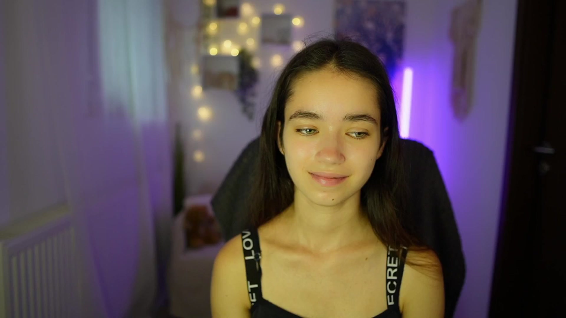 Gallery image thumbnail from Gia_Paige18's myfreecams stream on, 07/15/2024, 10:19 image 19 of 20