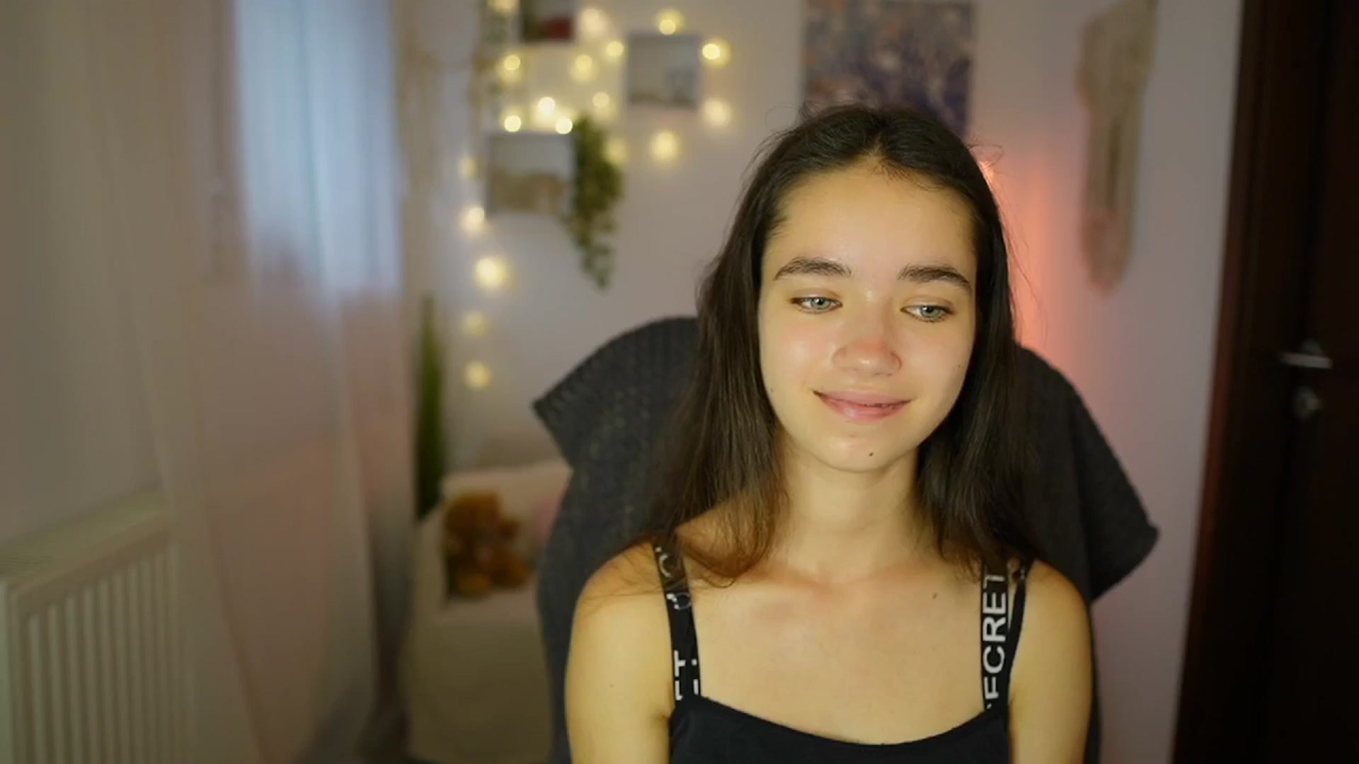 Gallery image thumbnail from Gia_Paige18's myfreecams stream on, 07/15/2024, 13:03 image 20 of 20