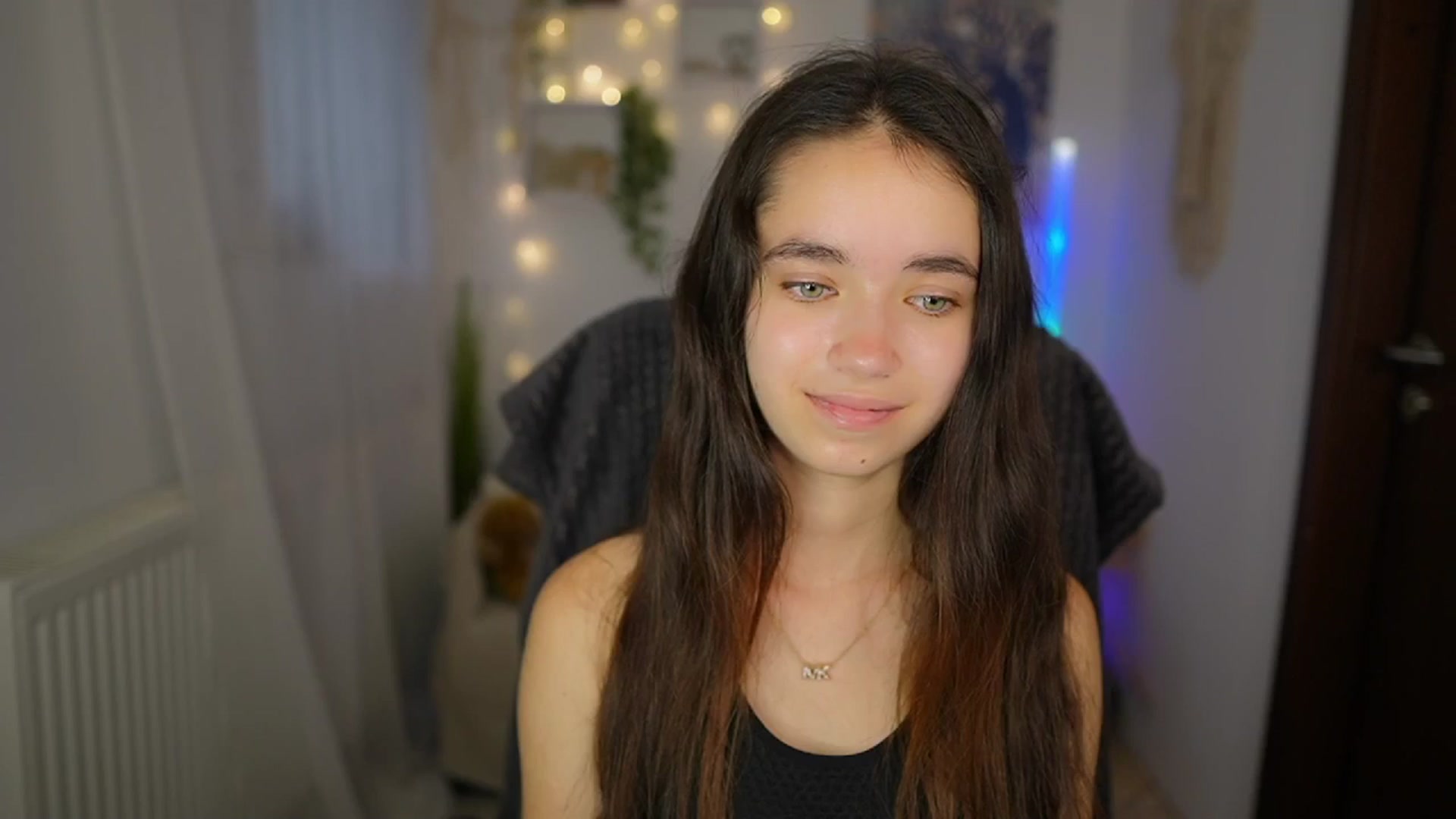 Gallery image thumbnail from Gia_Paige18's myfreecams stream on, 07/16/2024, 10:04 image 13 of 20