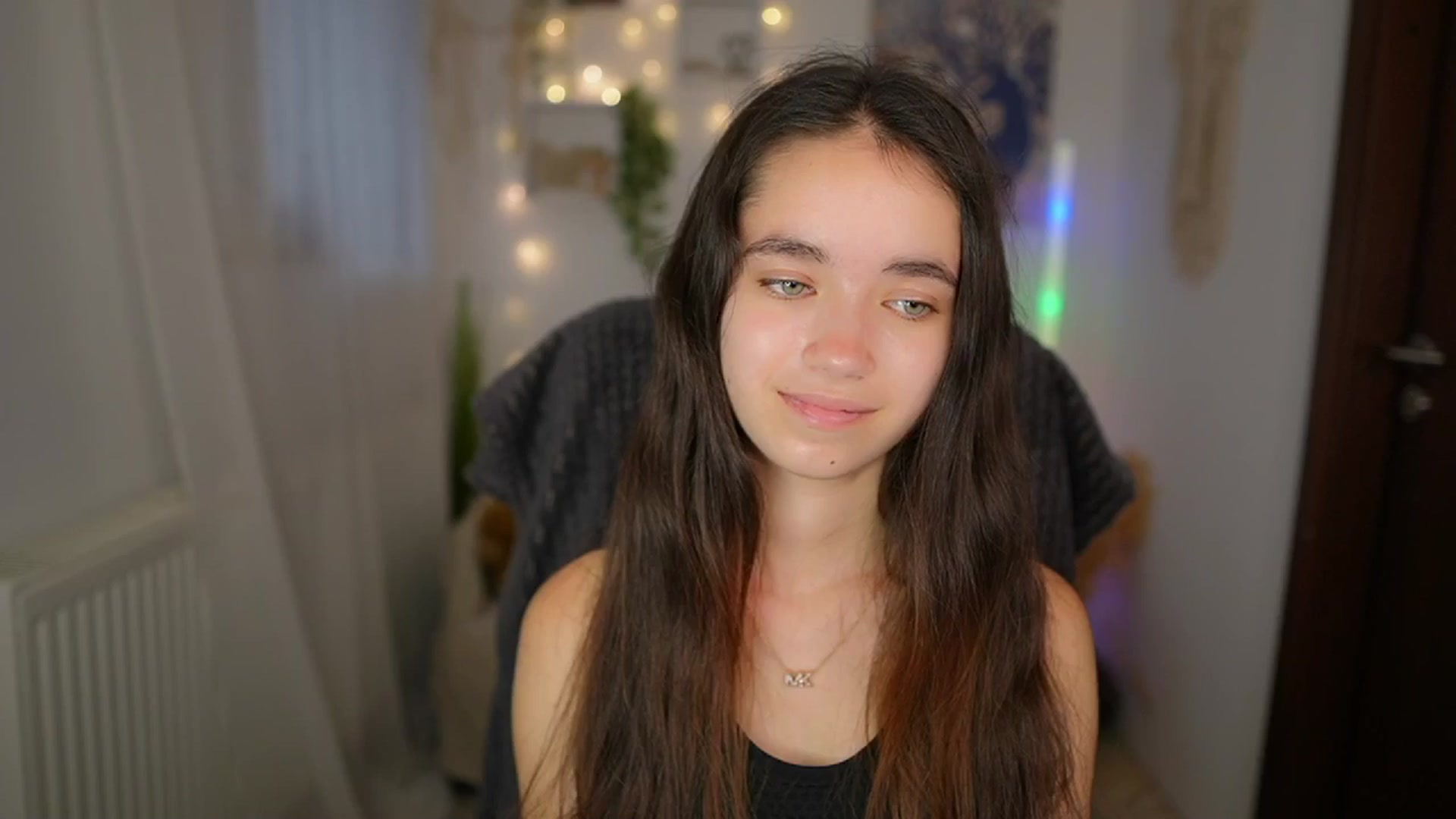 Gallery image thumbnail from Gia_Paige18's myfreecams stream on, 07/16/2024, 10:04 image 15 of 20