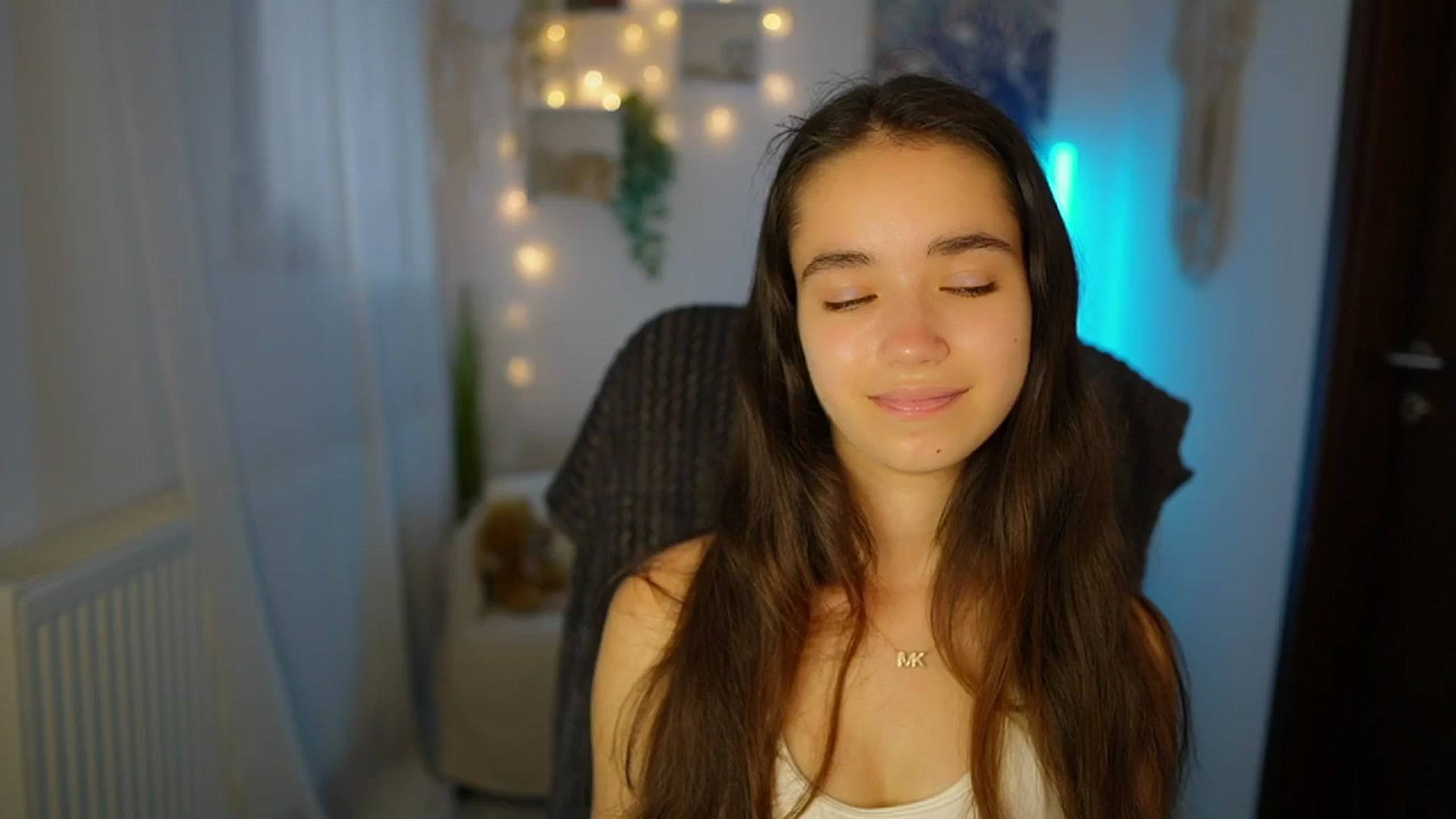 Gallery image thumbnail from Gia_Paige18's myfreecams stream on, 07/17/2024, 09:59 image 11 of 20