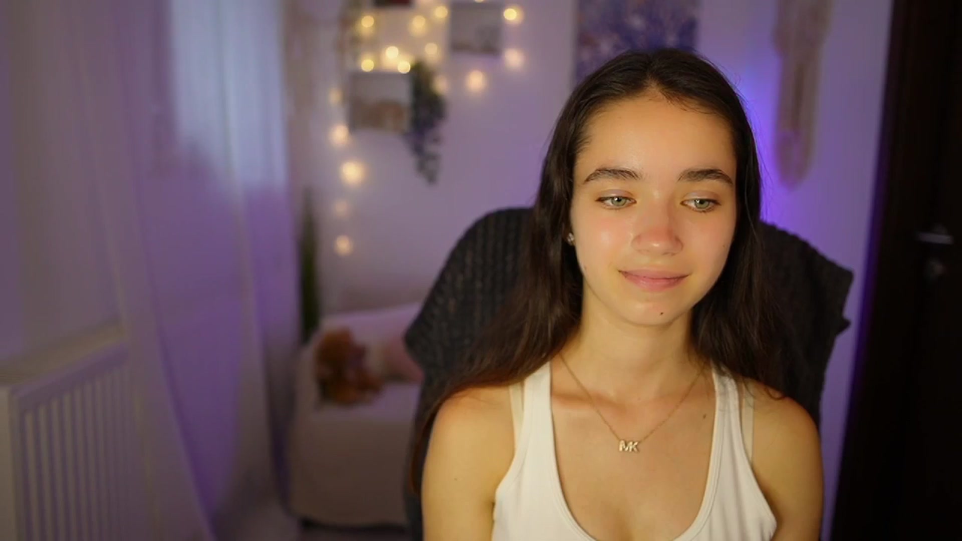Gallery image thumbnail from Gia_Paige18's myfreecams stream on, 07/17/2024, 12:05 image 9 of 20