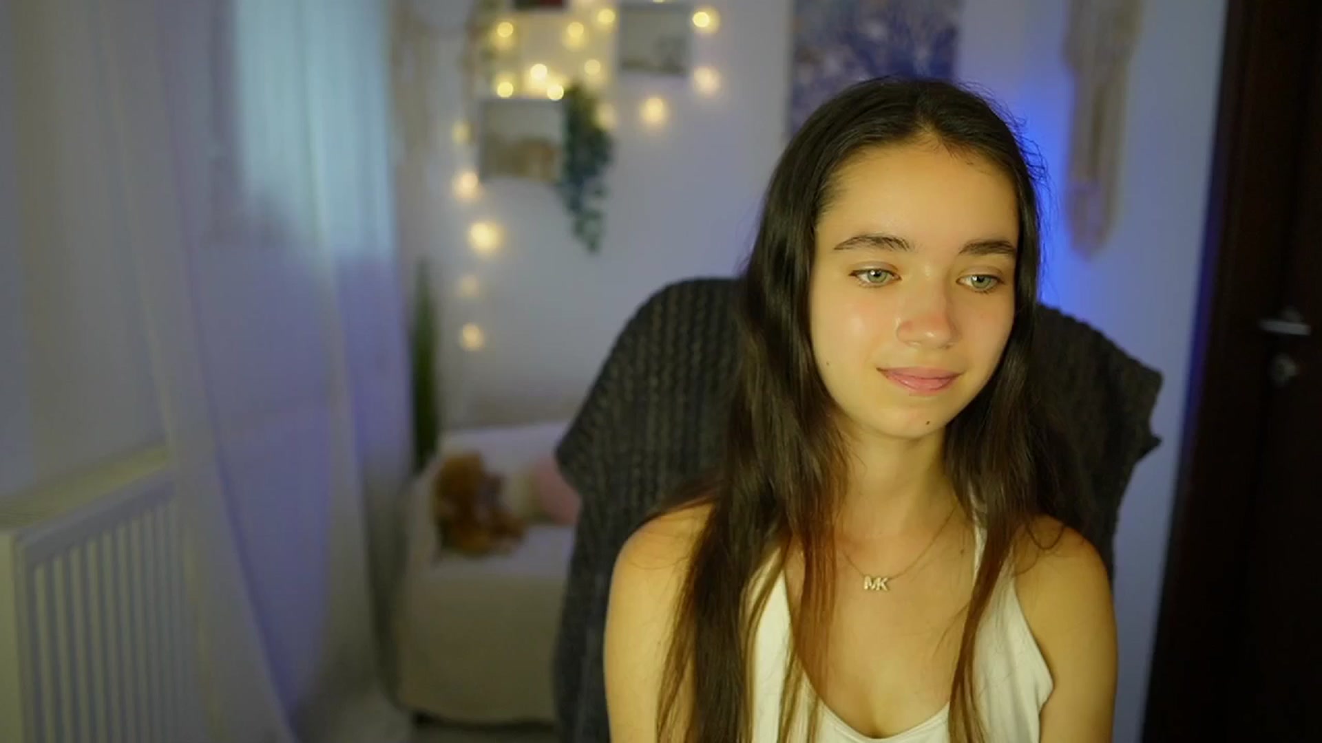 Gallery image thumbnail from Gia_Paige18's myfreecams stream on, 07/17/2024, 12:48 image 12 of 20